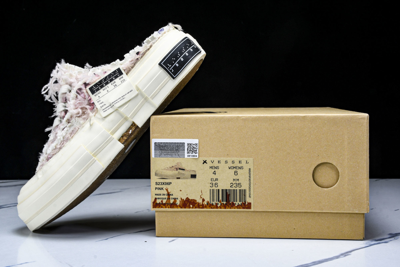 吴建豪 尺码35-45

纯原版出品-xVESSEL 天鹅之吻 长毛绒亮片 防滑耐磨轻便 低帮 帆布鞋 