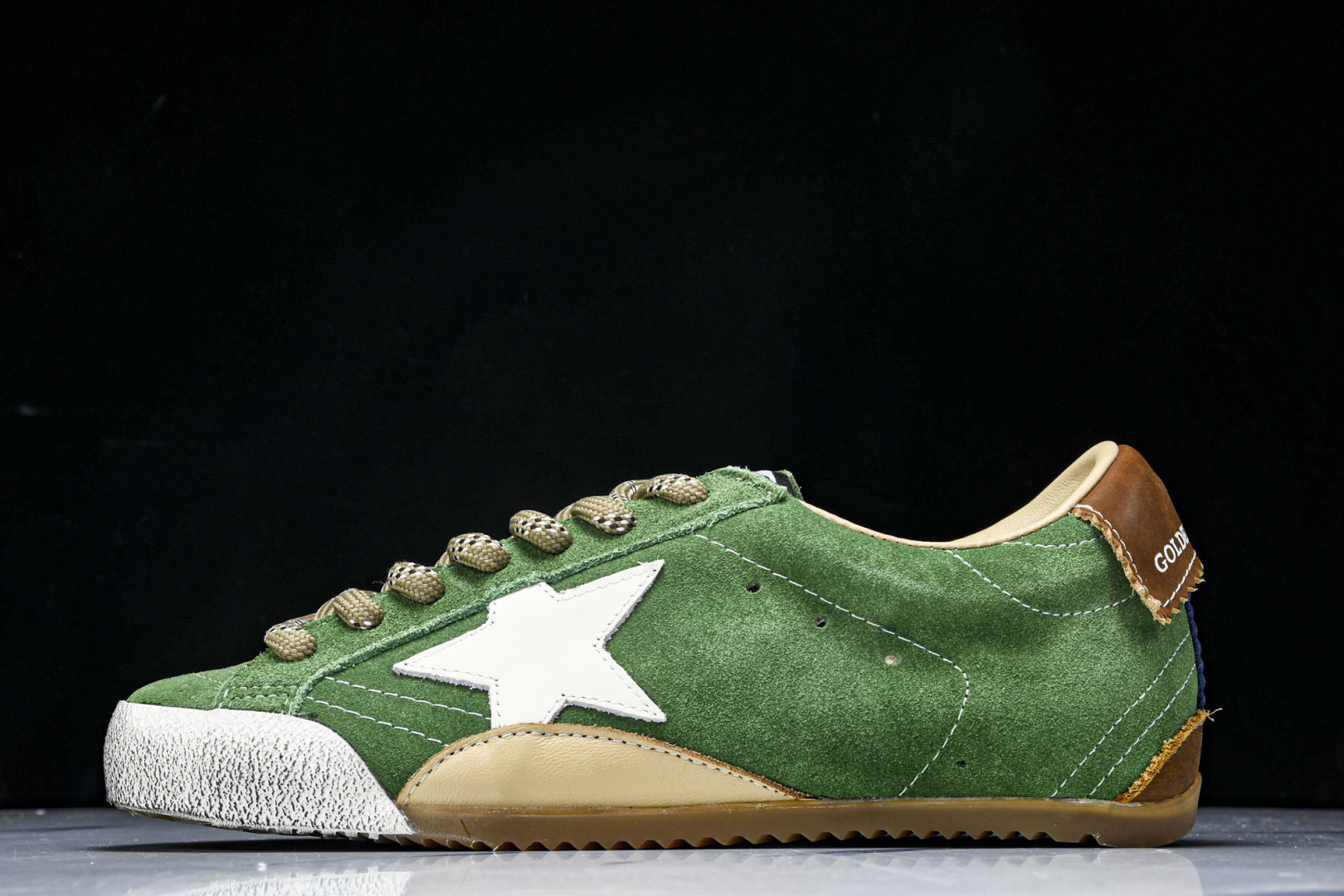 GGDB 尺码35-45

纯原版出品-Golden Goose True Star 25s最新款 小红