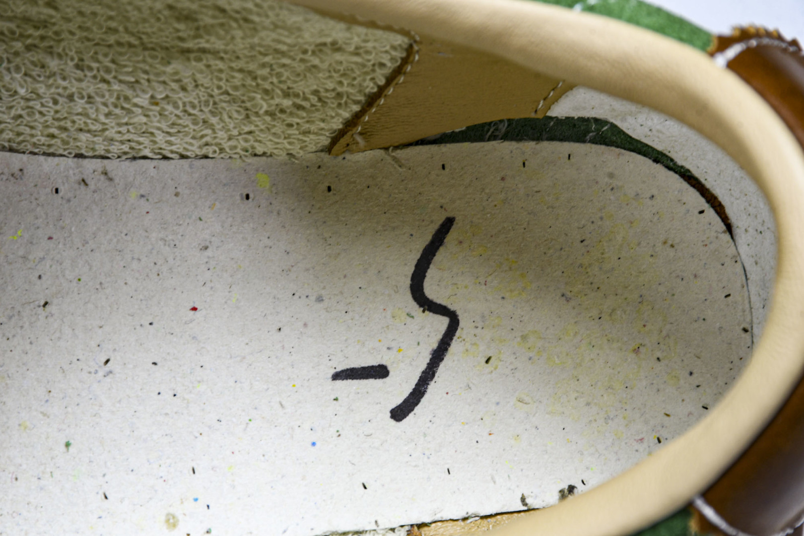 GGDB 尺码35-45

纯原版出品-Golden Goose True Star 25s最新款 小红