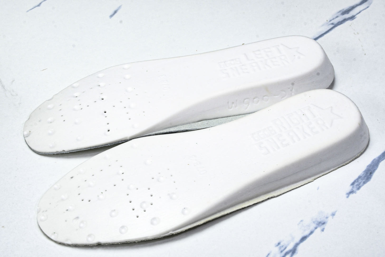 GGDB 尺码35-45

纯原版出品-Golden Goose True Star 25s最新款 小红