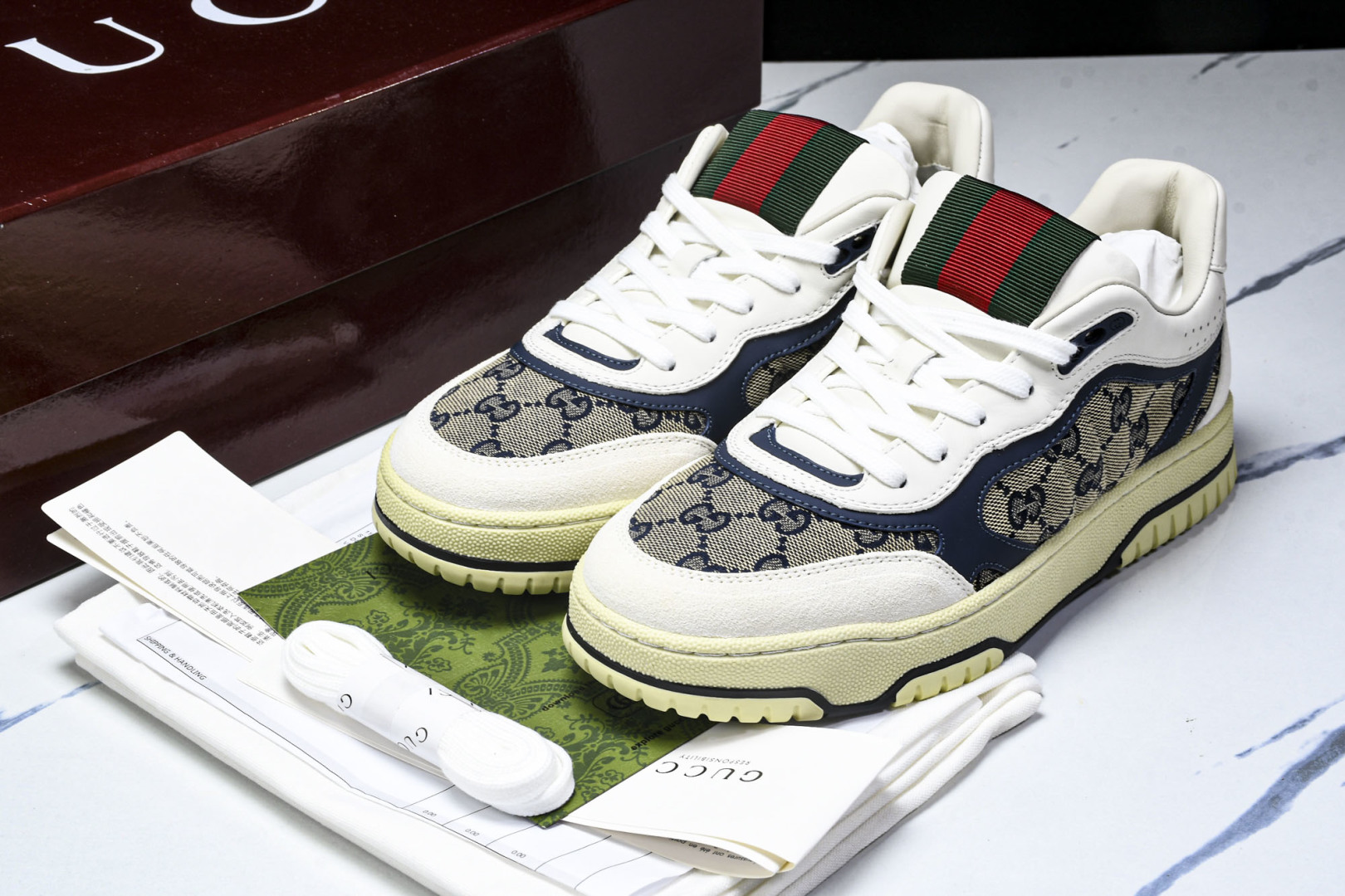 古驰 尺码39-45

纯原版出品-Gucci 古驰 拼接皮革压花粒面纹理低帮运动鞋板鞋男款  YZ02