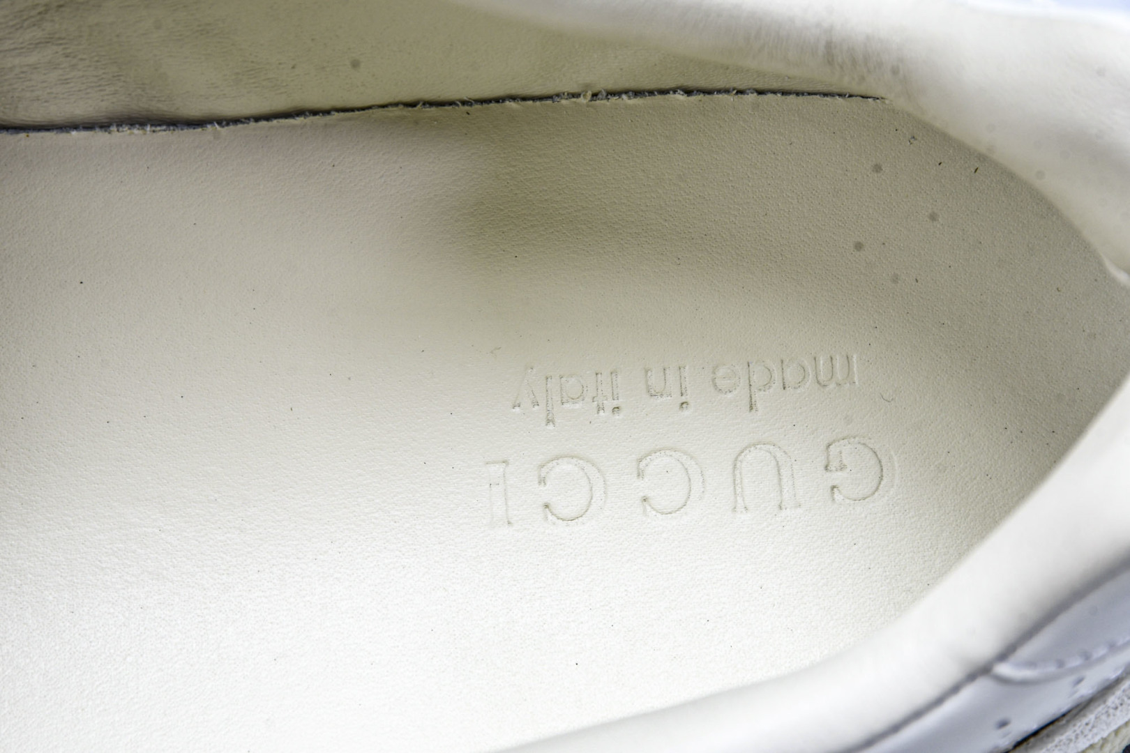 古驰 尺码39-45

纯原版出品-古驰Gucci Re-Web Leather Sneakers 系列