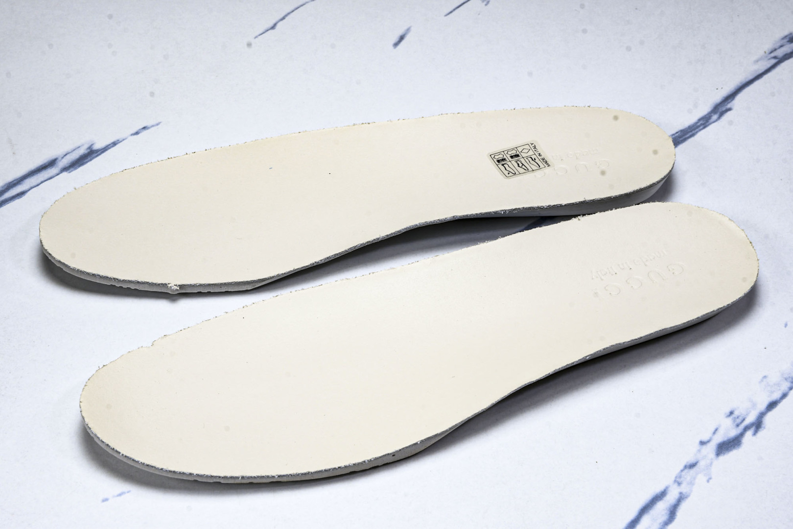 古驰 尺码39-45

纯原版出品-古驰Gucci Re-Web Leather Sneakers 系列