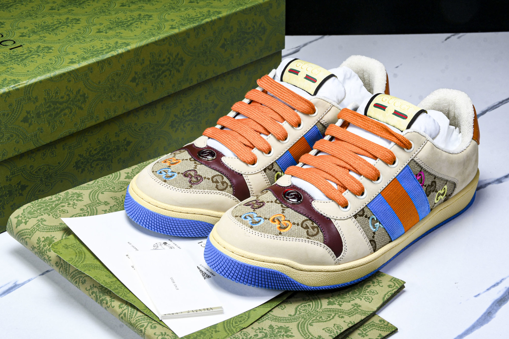 古驰 尺码39-45

纯原版出品-GUCCI古驰Ace系列男士刺绣小白鞋运动鞋  YZ022
尺码：3