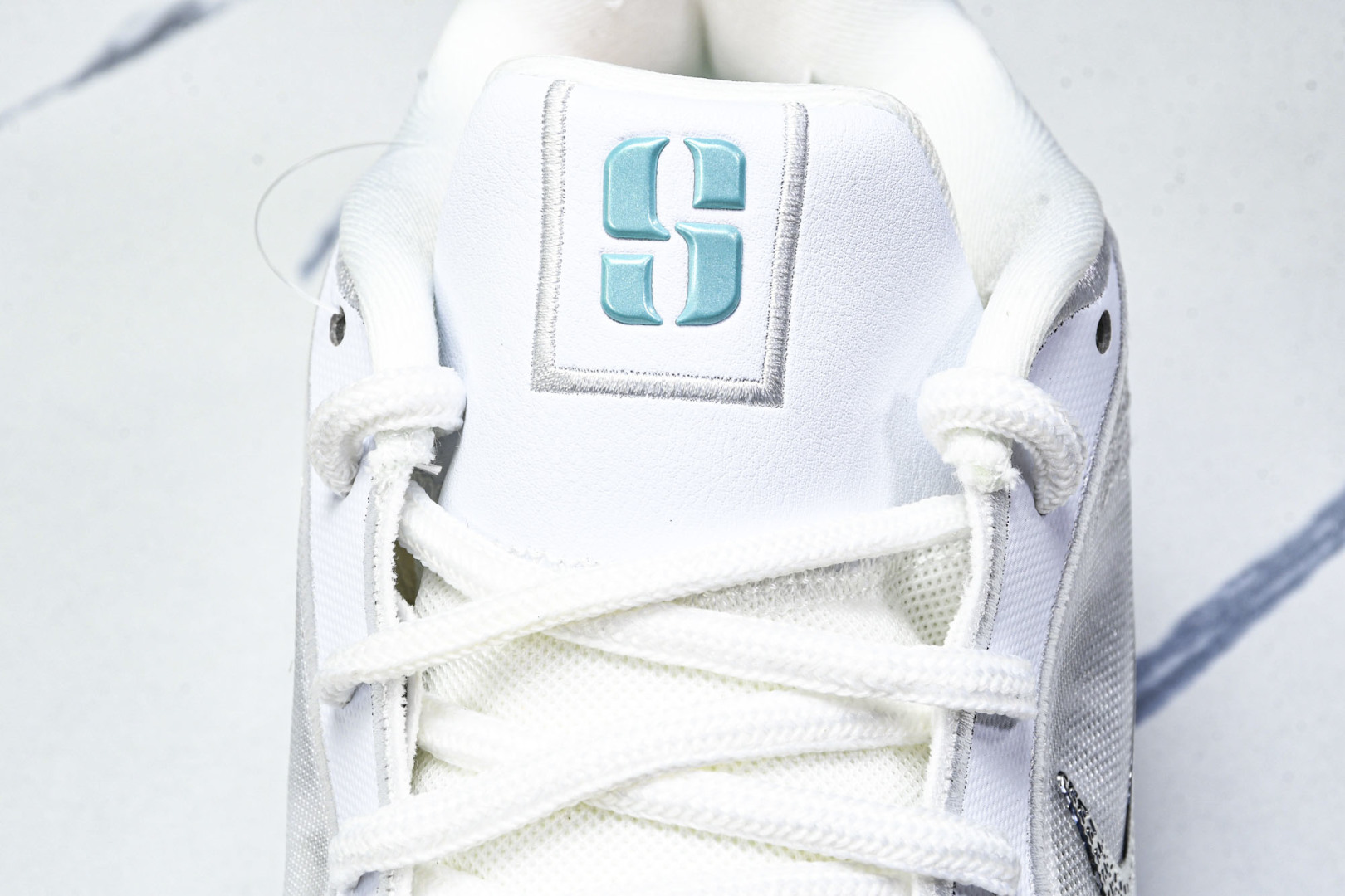 蓝球鞋 尺码39-46

纯原版出品-Sabrina 2 “White Noise”舒适百搭 防滑耐磨 