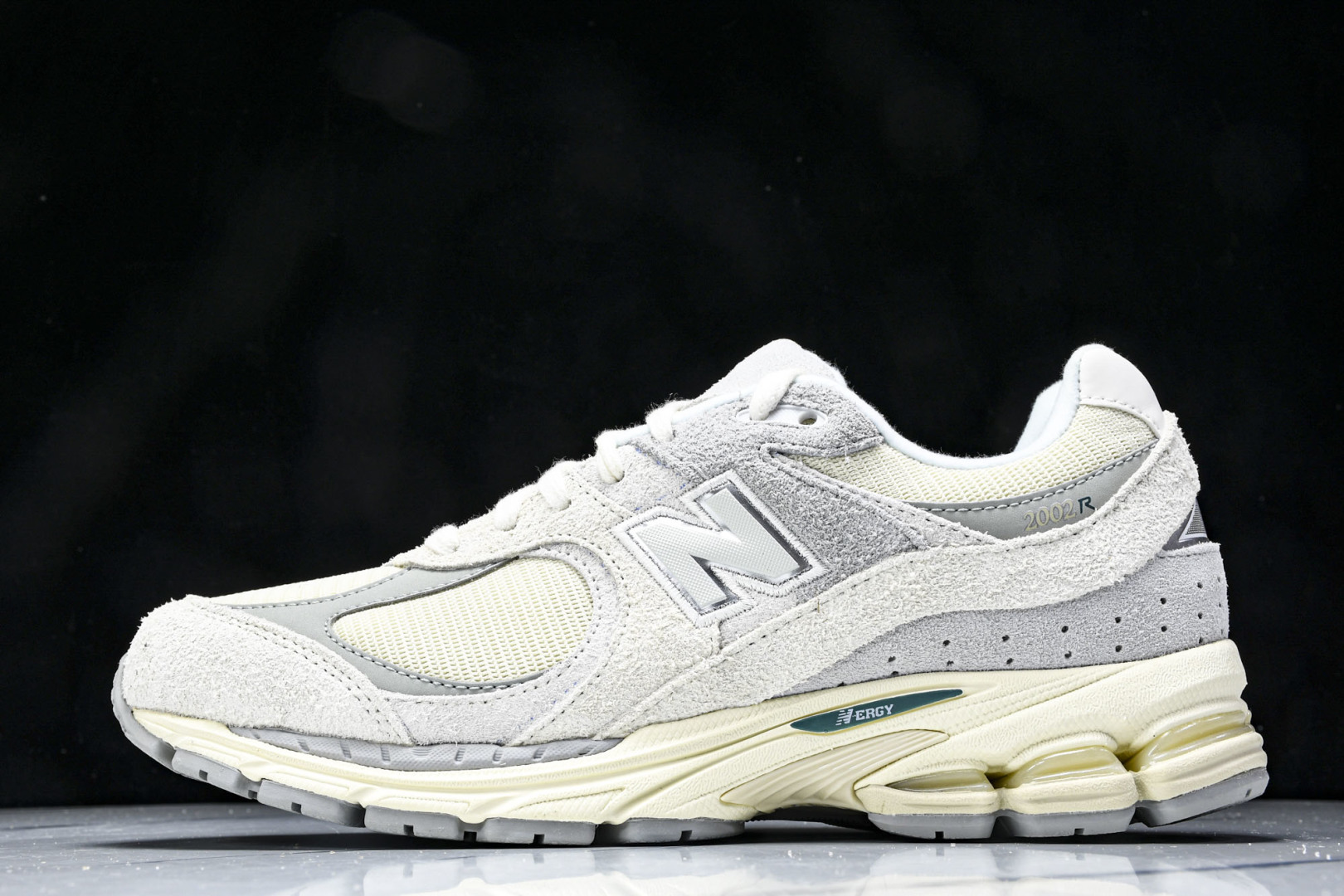  纯原 New Balance NB 2002R 灰白色 I2002REK 尺码 36 37 37.5 