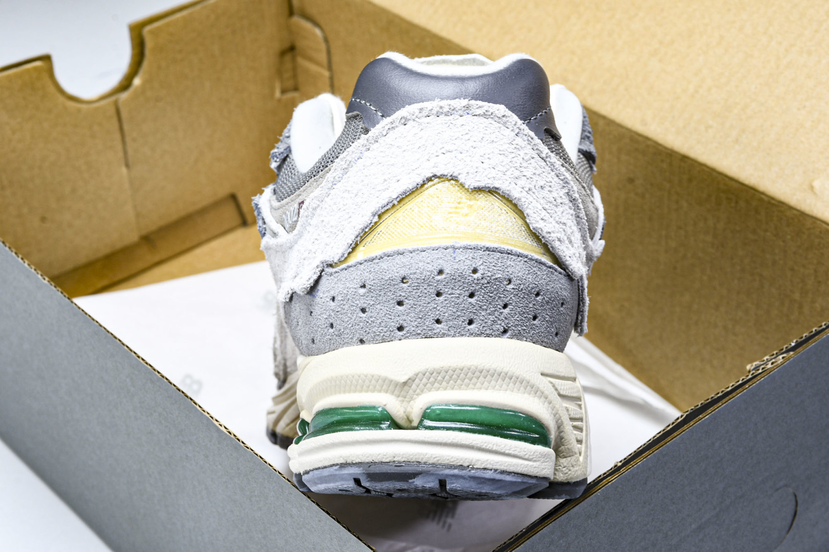  纯原 New Balance NB 2002R 灰色  M2002RDA 尺码 36 37 37.5 