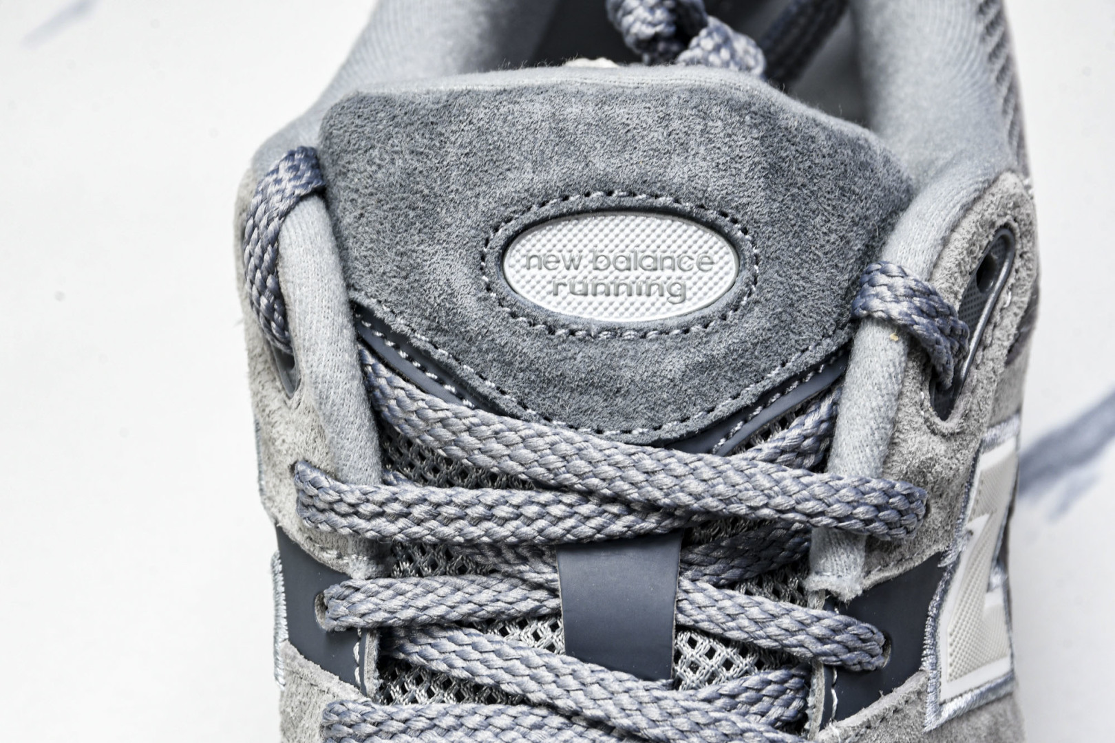  纯原 New Balance NB 2002R 灰色 M2002RST 尺码 36 37 37.5 3