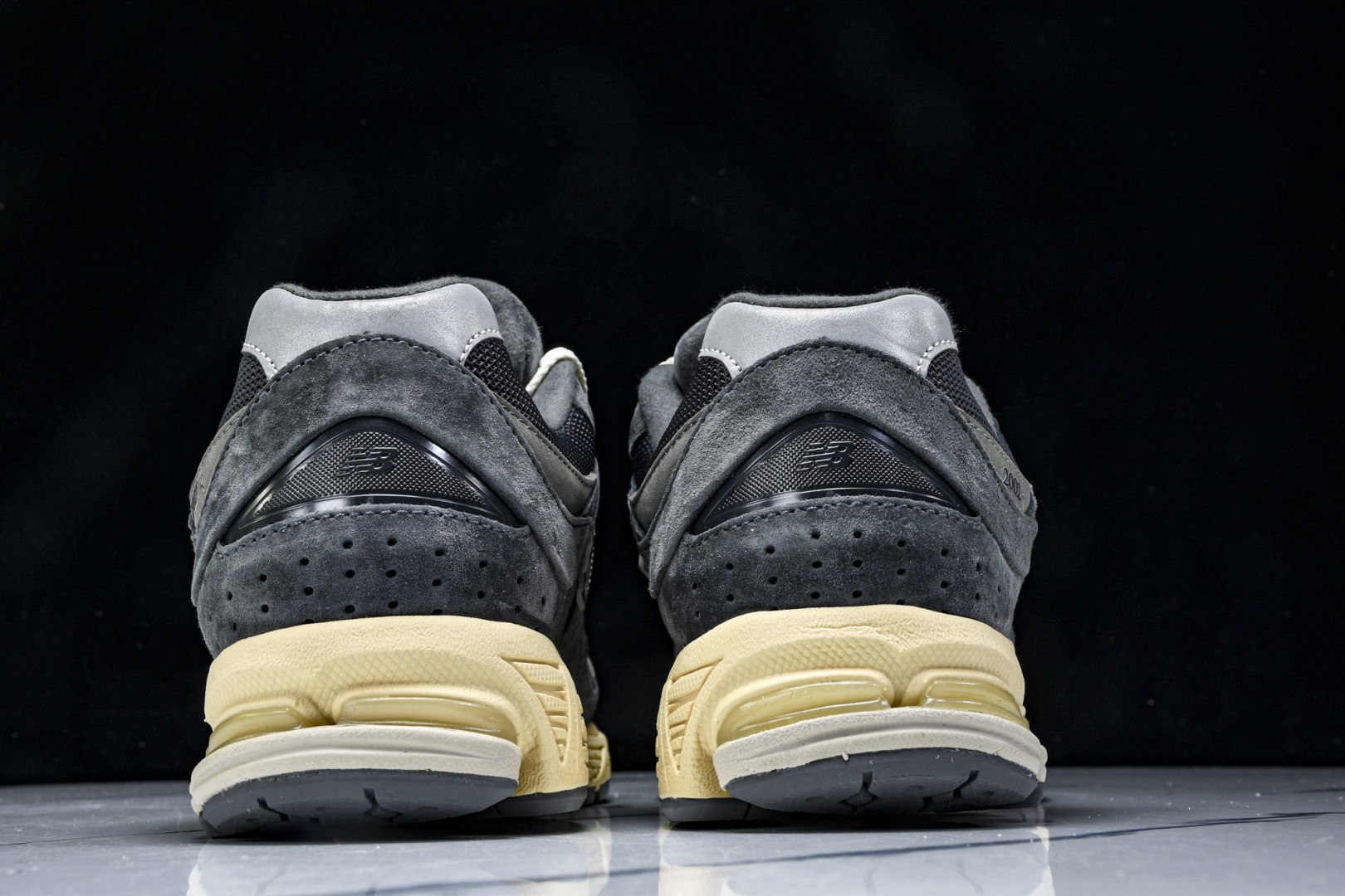  纯原 New Balance NB 2002R 灰碳色  M2002RHO 尺码 36 37 37.5