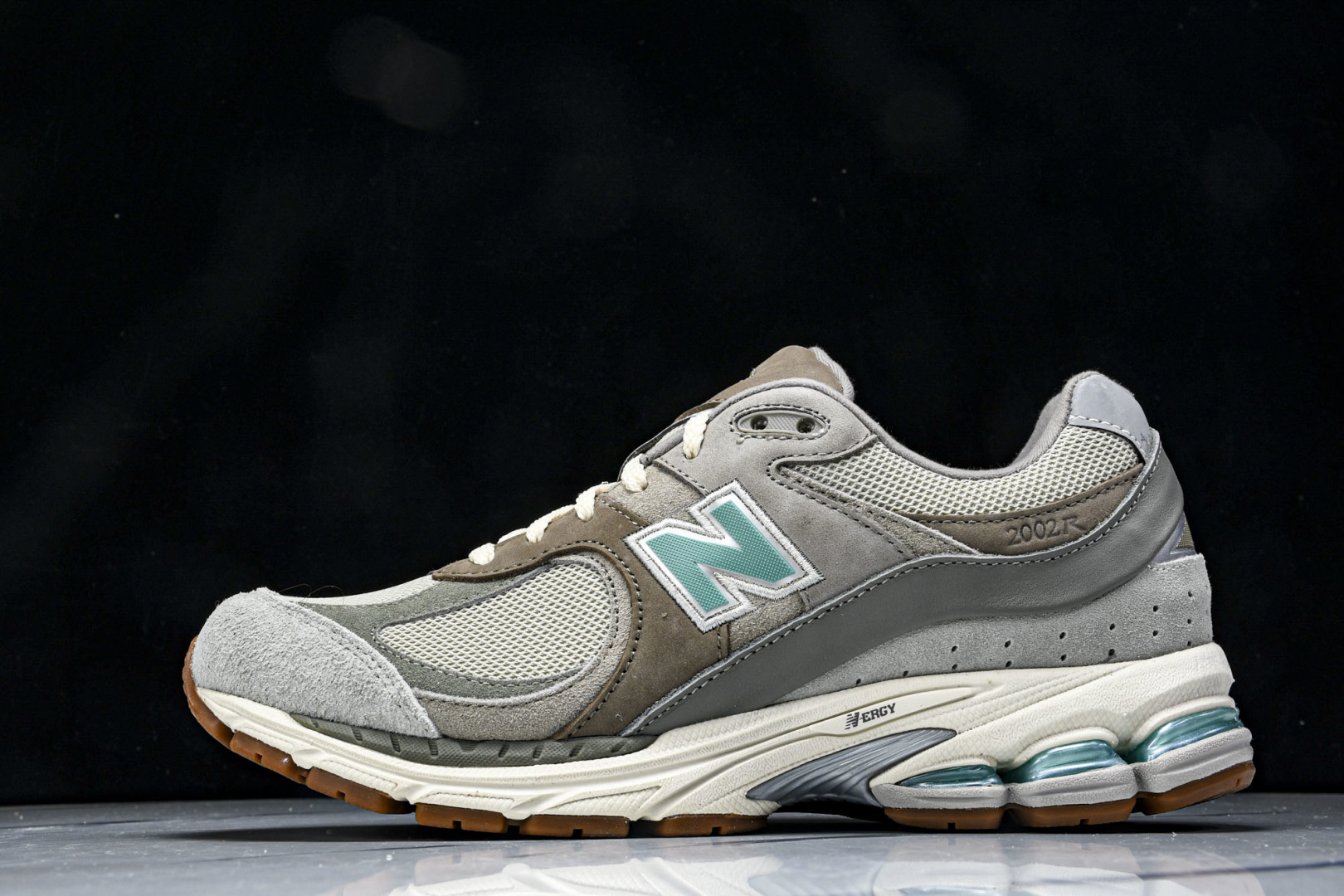  纯原 New Balance NB 2002R 米棕绿  M2002RAM 尺码 36 37 37.5