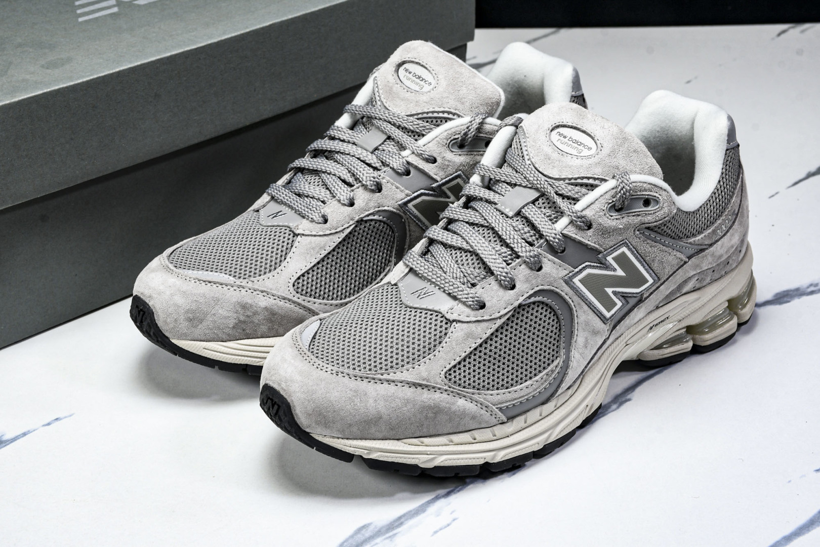  纯原 New Balance NB 2002R 浅灰色  ML2002RC 尺码 36 37 37.5