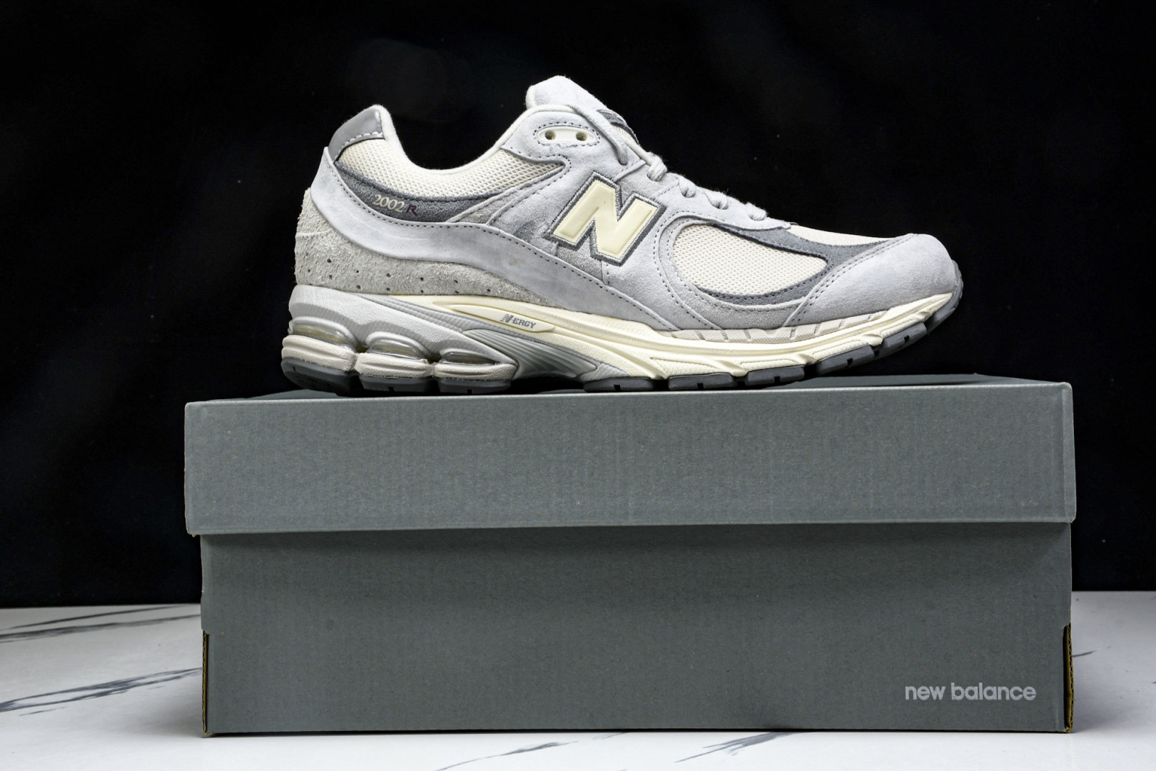  纯原 New Balance NB 2002R 浅米灰色 M2002RLN 尺码 36 37 37.5