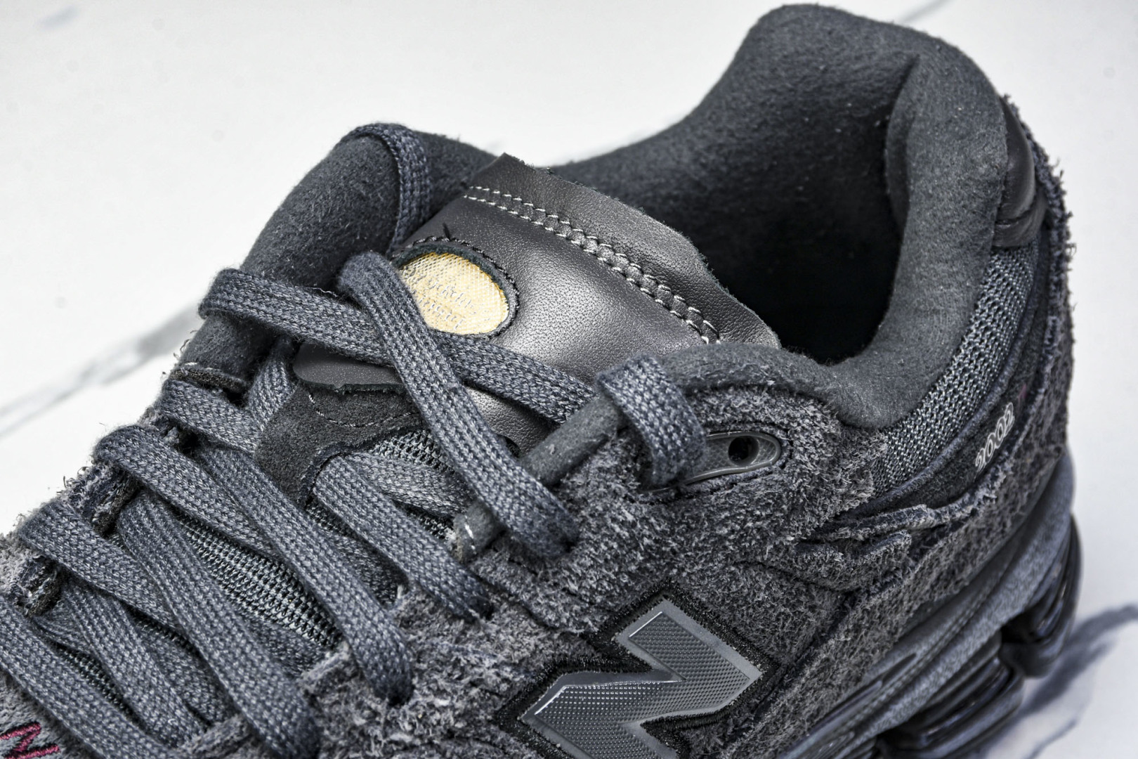  纯原 New Balance NB 2002R 深灰色 M2002RDB 尺码 36 37 37.5 