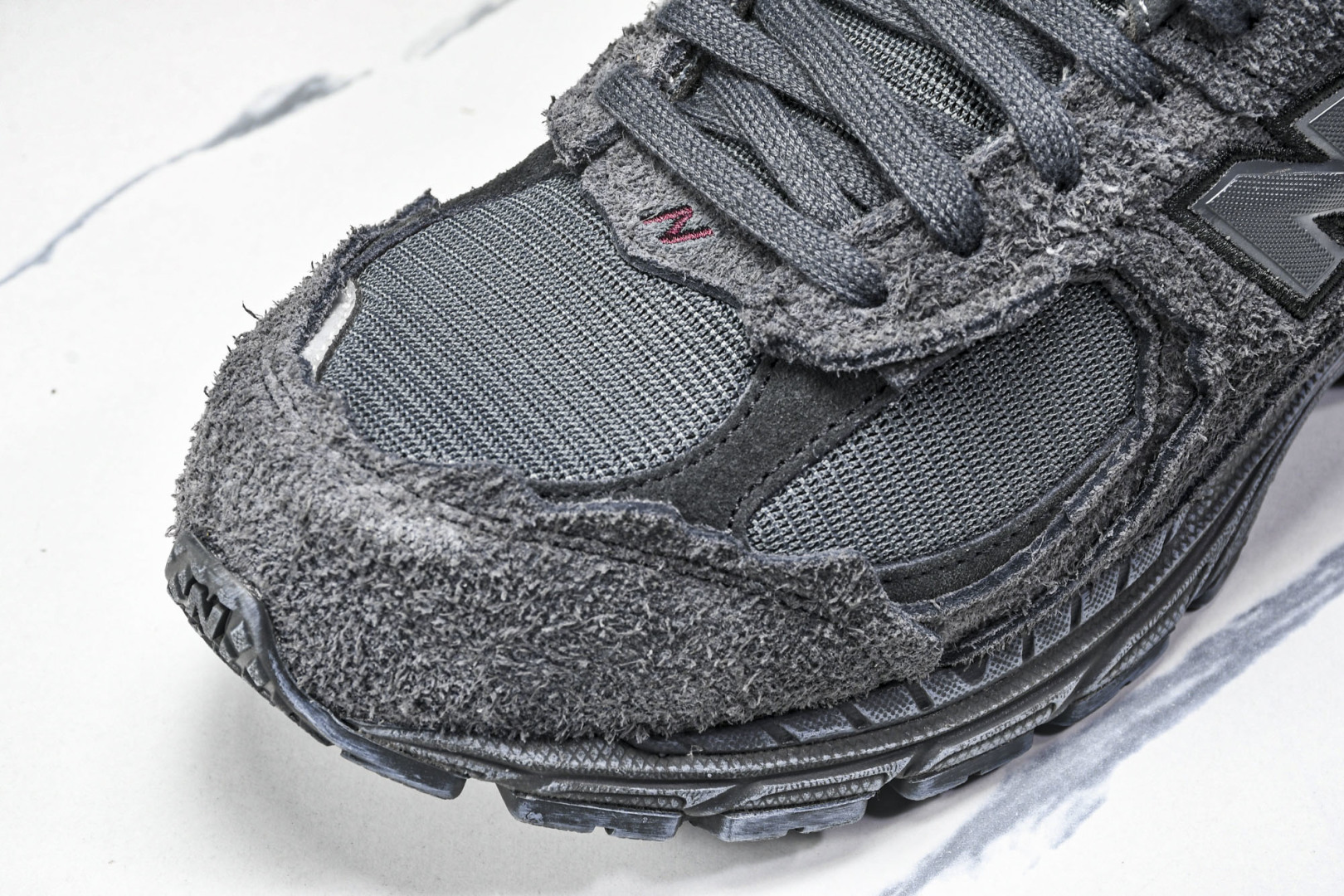  纯原 New Balance NB 2002R 深灰色 M2002RDB 尺码 36 37 37.5 
