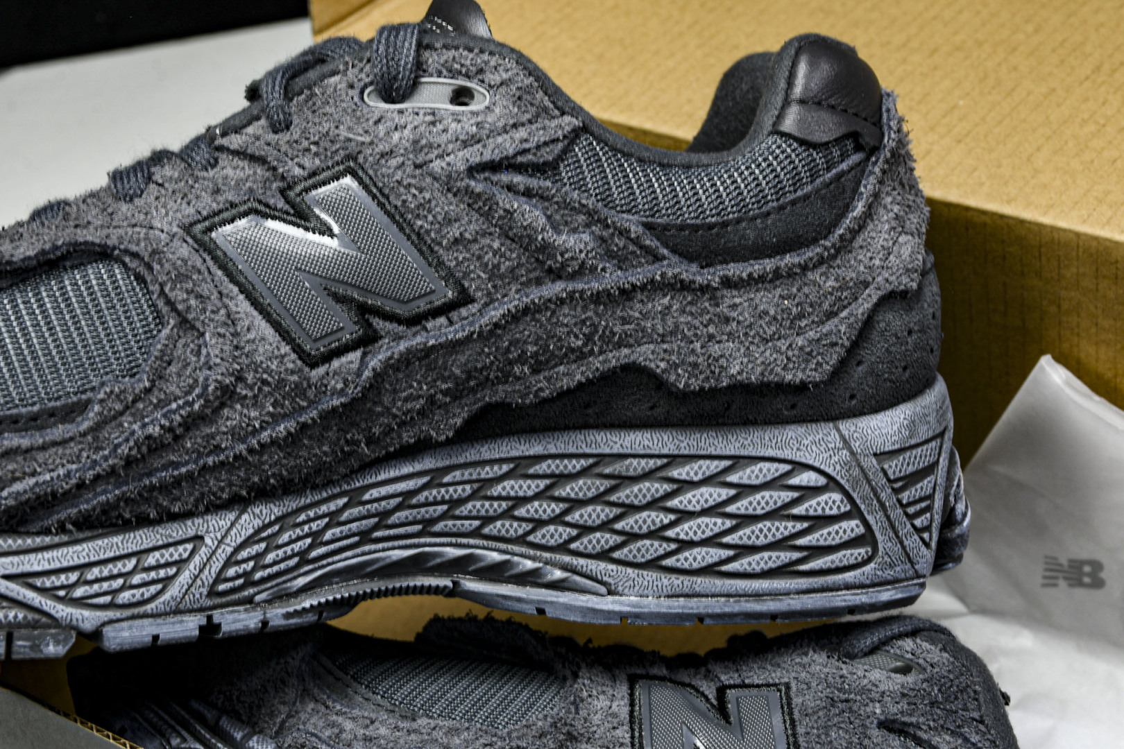  纯原 New Balance NB 2002R 深灰色 M2002RDB 尺码 36 37 37.5 