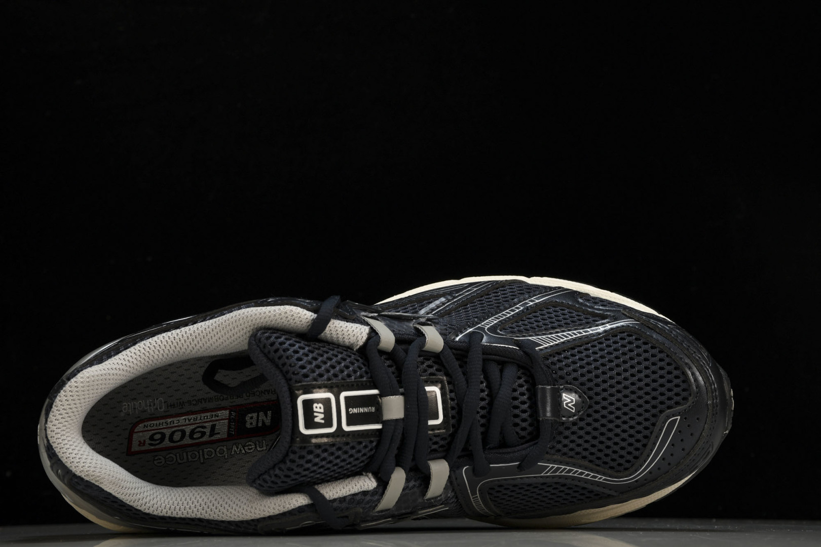  New Balance 1906系列复古老爹风休闲运动慢跑鞋 M1906RCA 尺码 36 37 37