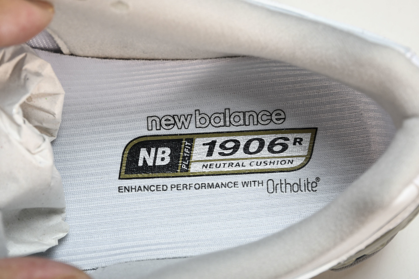  New Balance 1906系列复古老爹风休闲运动慢跑鞋 M1906RE 尺码 36 37 37.