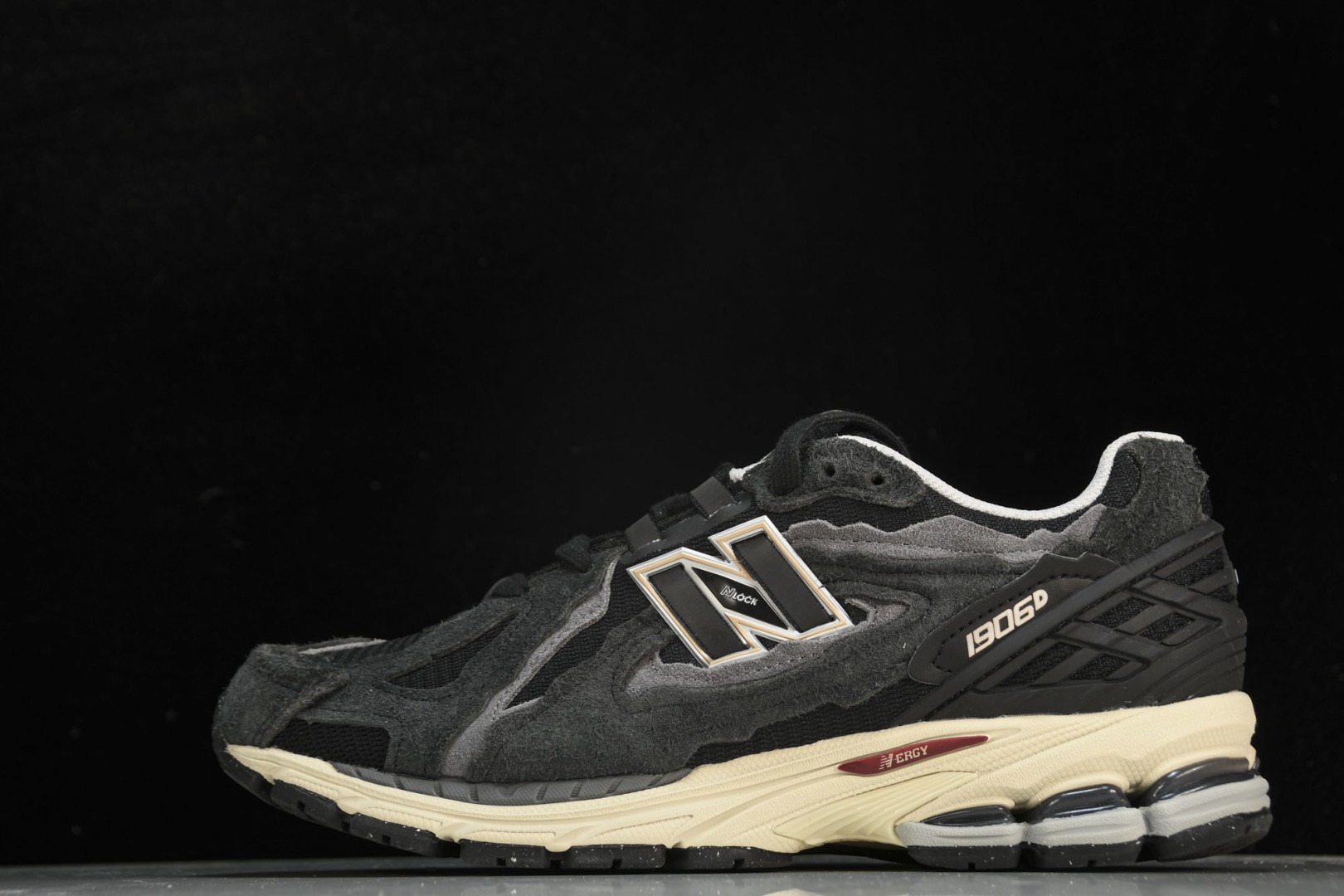  New Balance 1906系列复古老爹风休闲运动慢跑鞋 M1906RK 尺码 36 37 37.