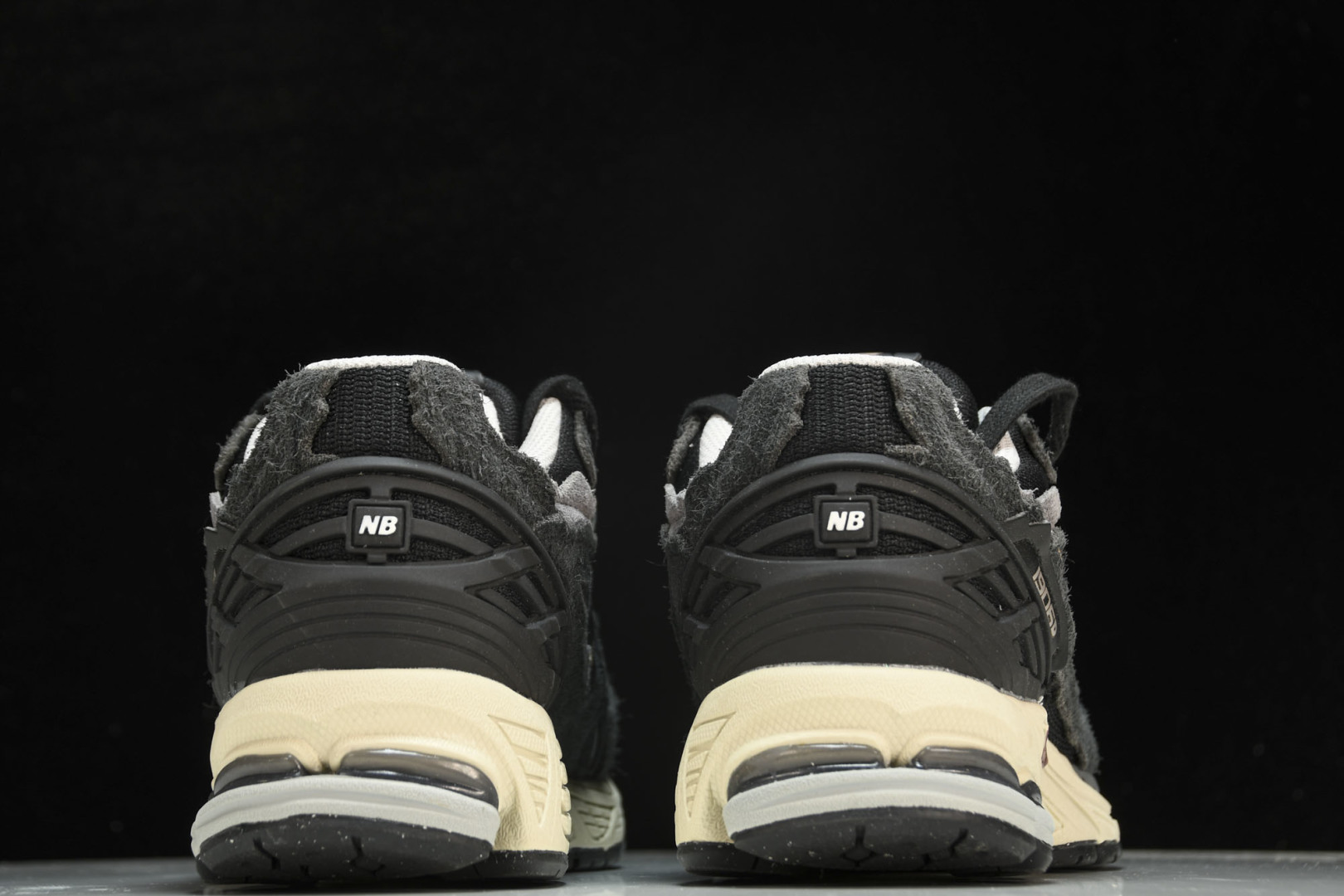  New Balance 1906系列复古老爹风休闲运动慢跑鞋 M1906RK 尺码 36 37 37.