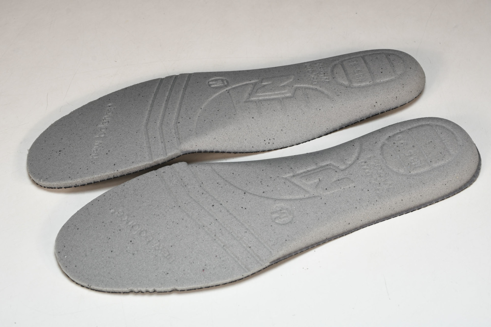  New Balance 1906系列复古老爹风休闲运动慢跑鞋 M1906ROC 尺码 36 37 37