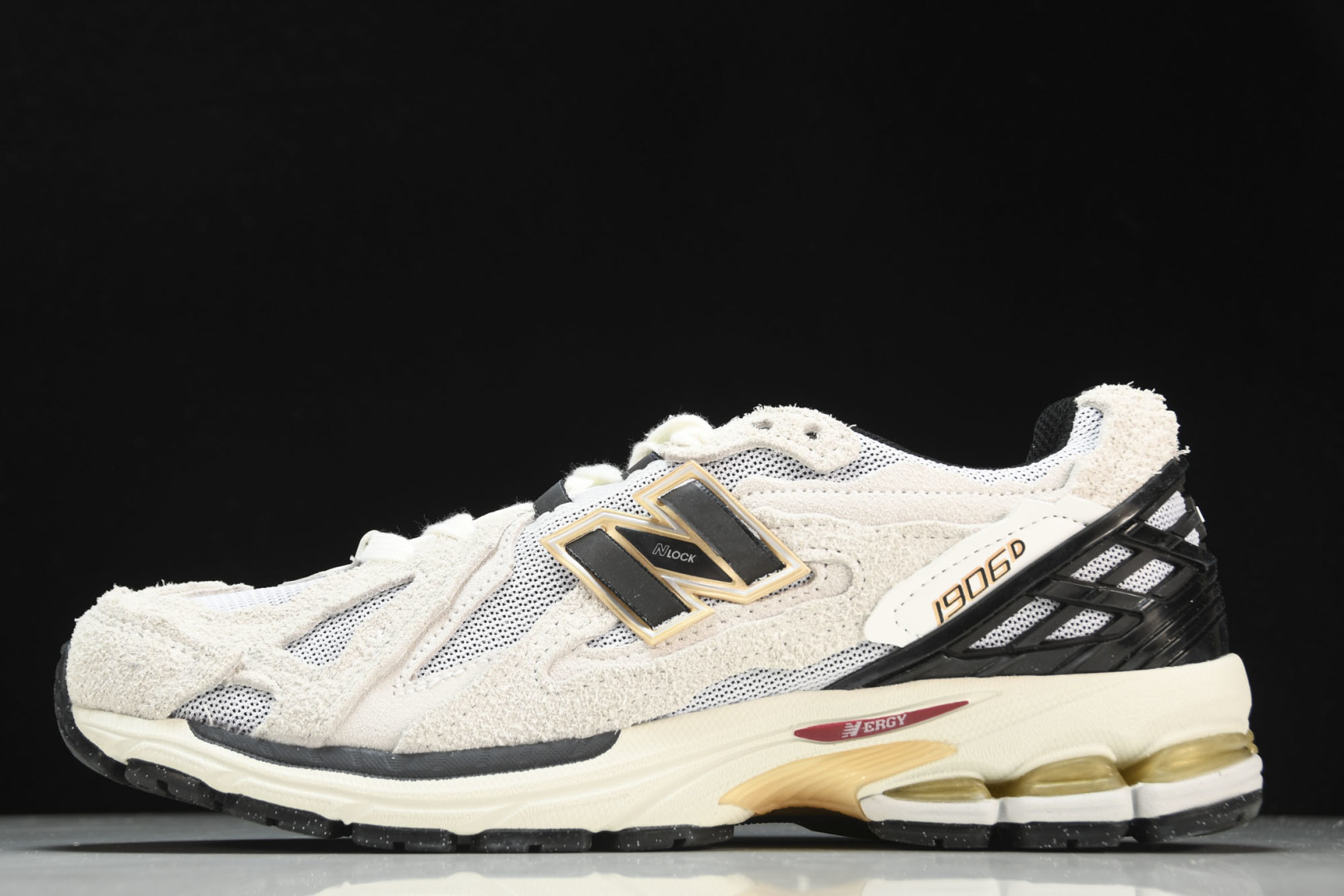  New Balance 1906系列复古老爹风休闲运动慢跑鞋 M1906RR 尺码 36 37 37.