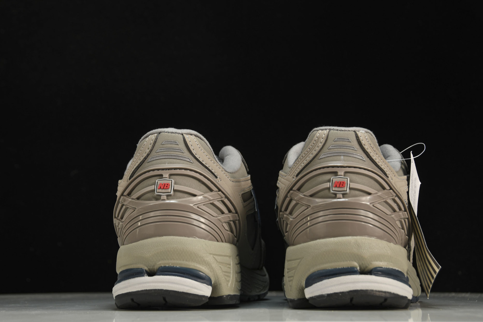  New Balance 1906系列复古老爹风休闲运动慢跑鞋 W1906RB 尺码 36 37 37.