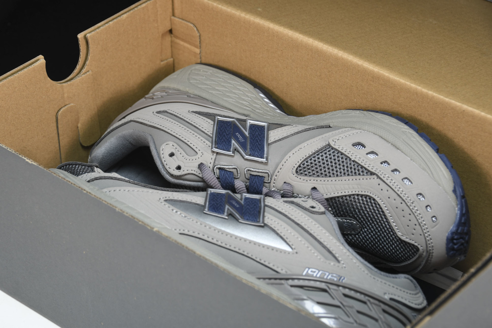  New Balance 1906系列复古老爹风休闲运动慢跑鞋 W1906RB 尺码 36 37 37.