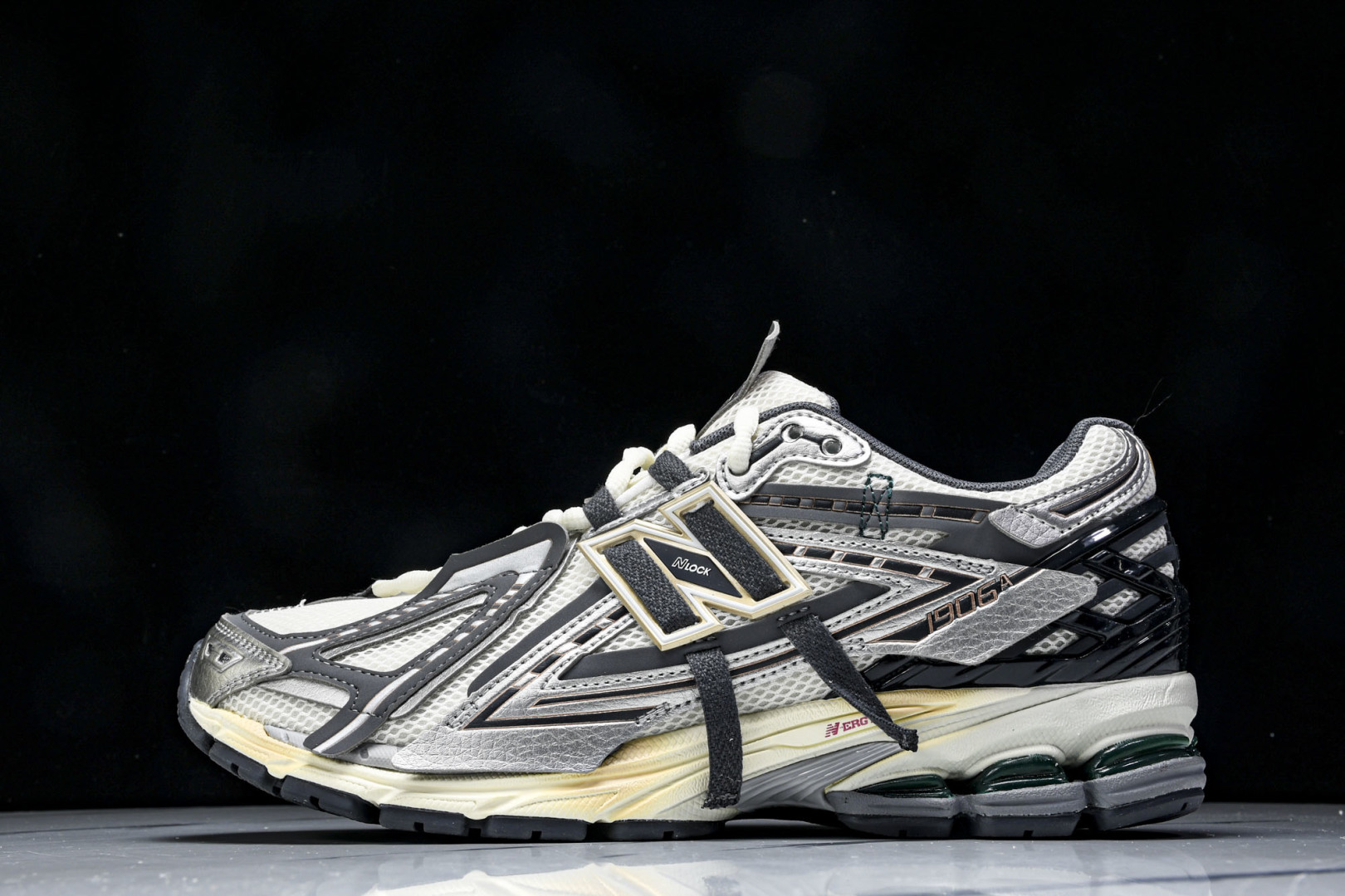  New Balance NB 1906R 白色灰色 男女鞋 M1906AD 尺码 36 37 37.5