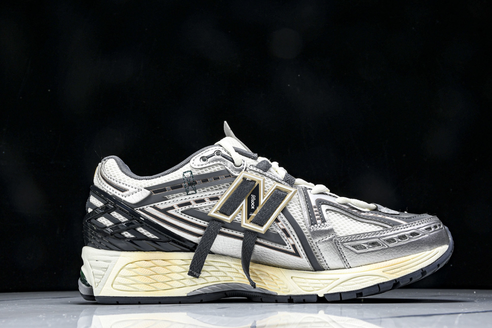  New Balance NB 1906R 白色灰色 男女鞋 M1906AD 尺码 36 37 37.5