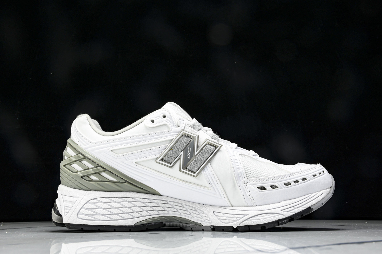  New Balance NB 1906R 白色灰色 男女鞋 M1906RE 尺码 36 37 37.5