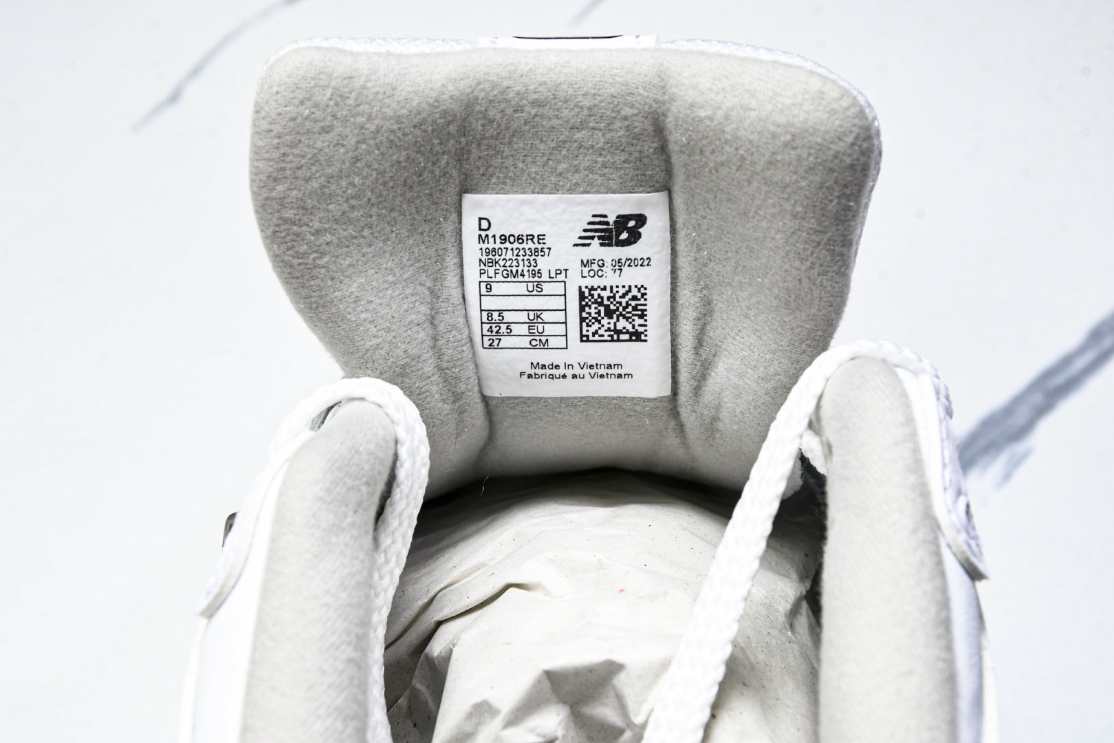  New Balance NB 1906R 白色灰色 男女鞋 M1906RE 尺码 36 37 37.5
