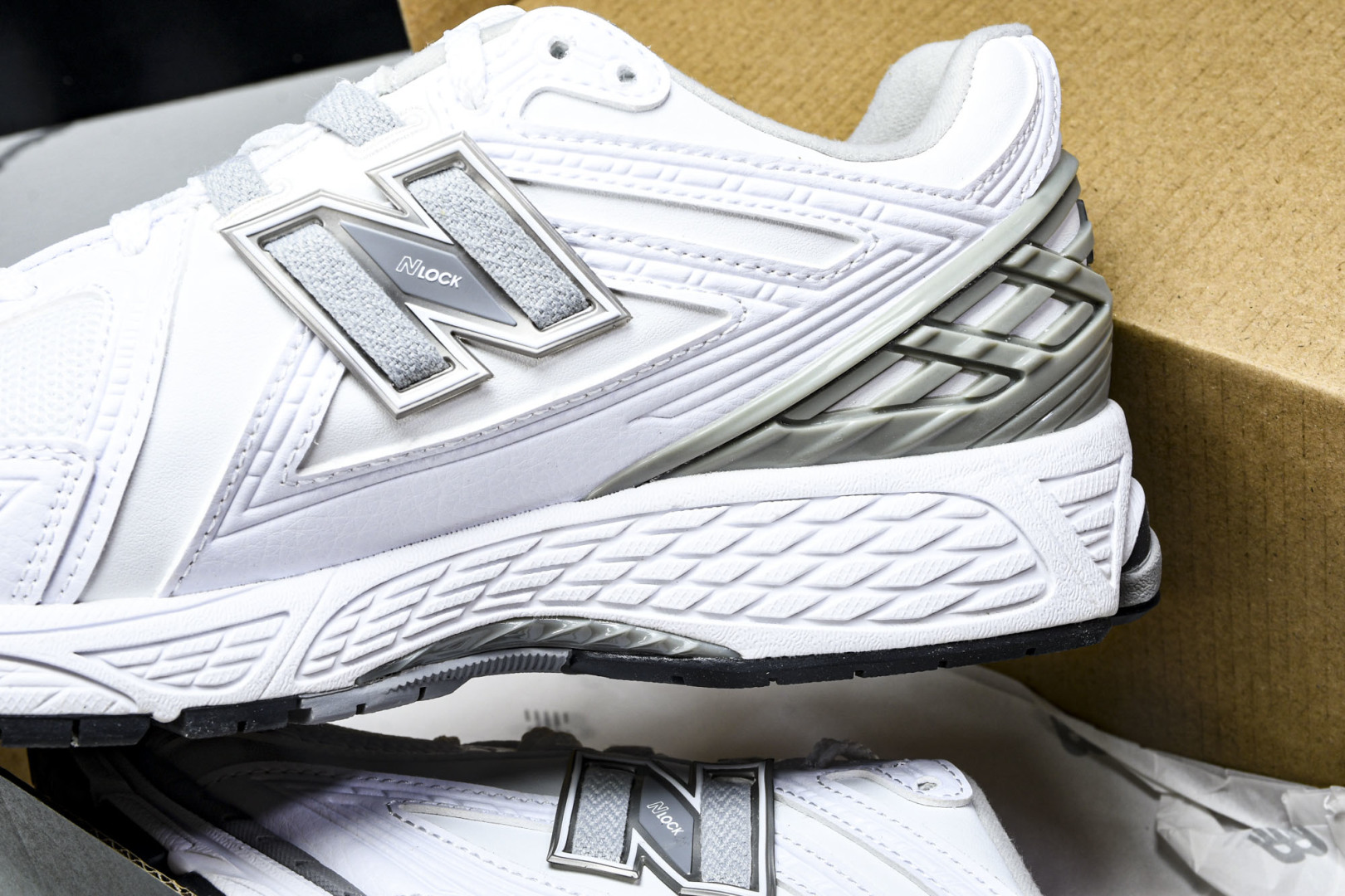  New Balance NB 1906R 白色灰色 男女鞋 M1906RE 尺码 36 37 37.5