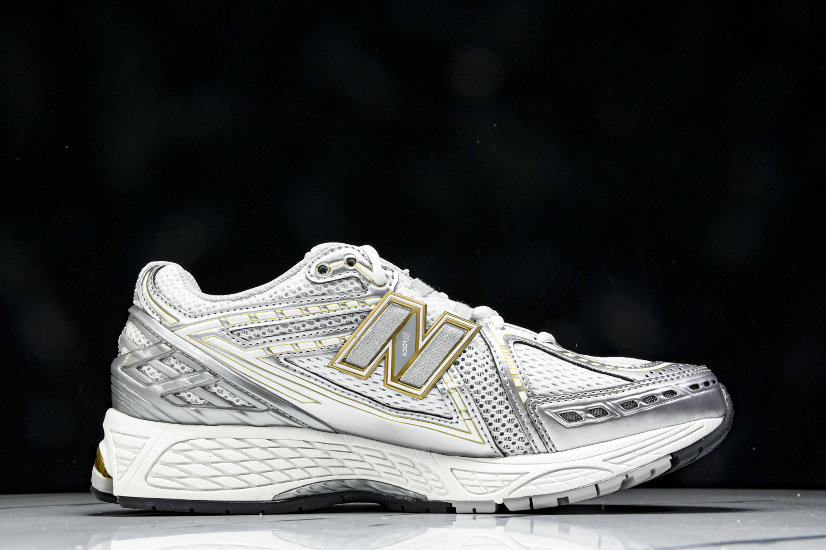  New Balance NB 1906R 白色银色 男女鞋 M1906RI 尺码 36 37 37.5