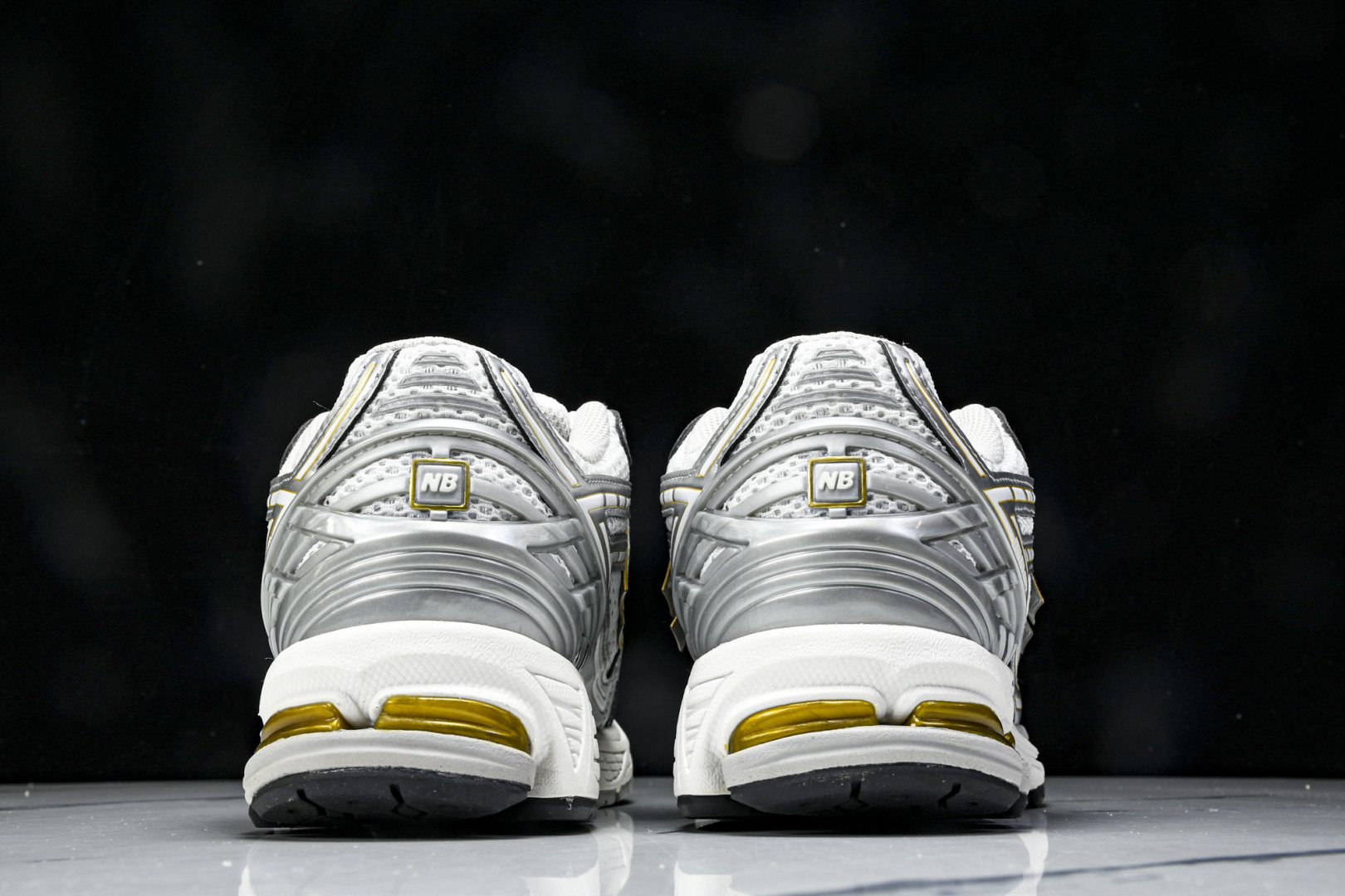  New Balance NB 1906R 白色银色 男女鞋 M1906RI 尺码 36 37 37.5