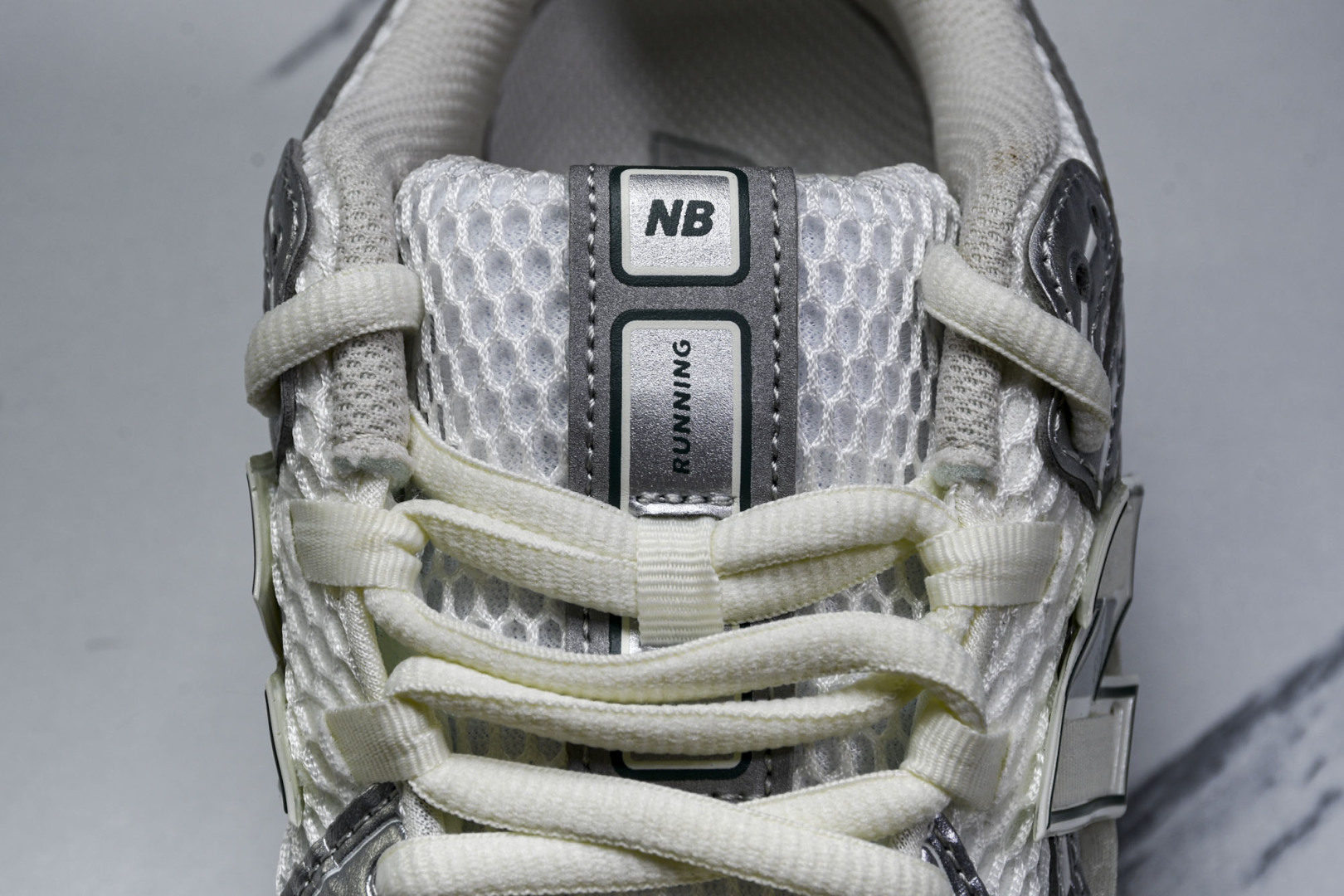  New Balance NB 1906R 白银 M1906REE 尺码 36 37 37.5 38 3