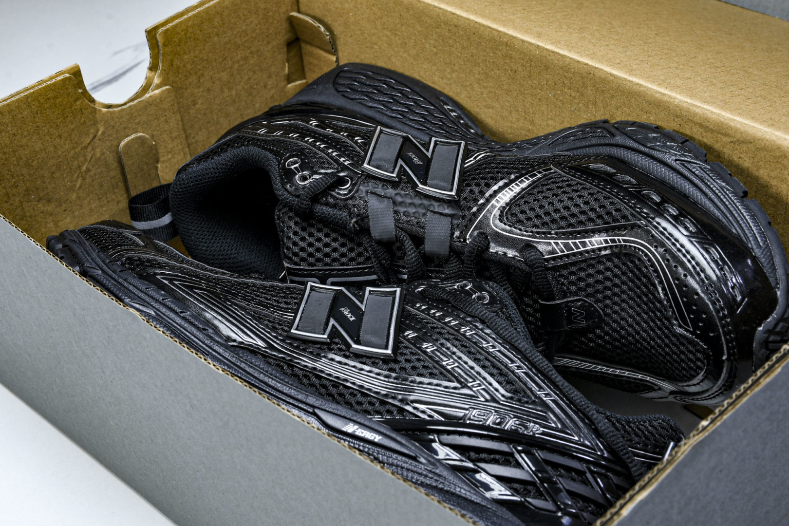  New Balance NB 1906R 黑色 男女鞋 M1906RCH 尺码 36 37 37.5 