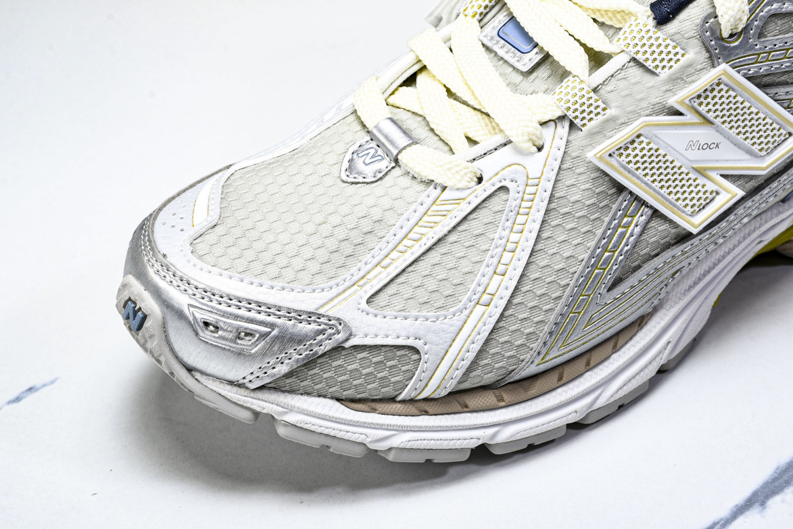  New Balance NB 1906R 蓝色银色  男女鞋 M1906RA 尺码 36 37 37.
