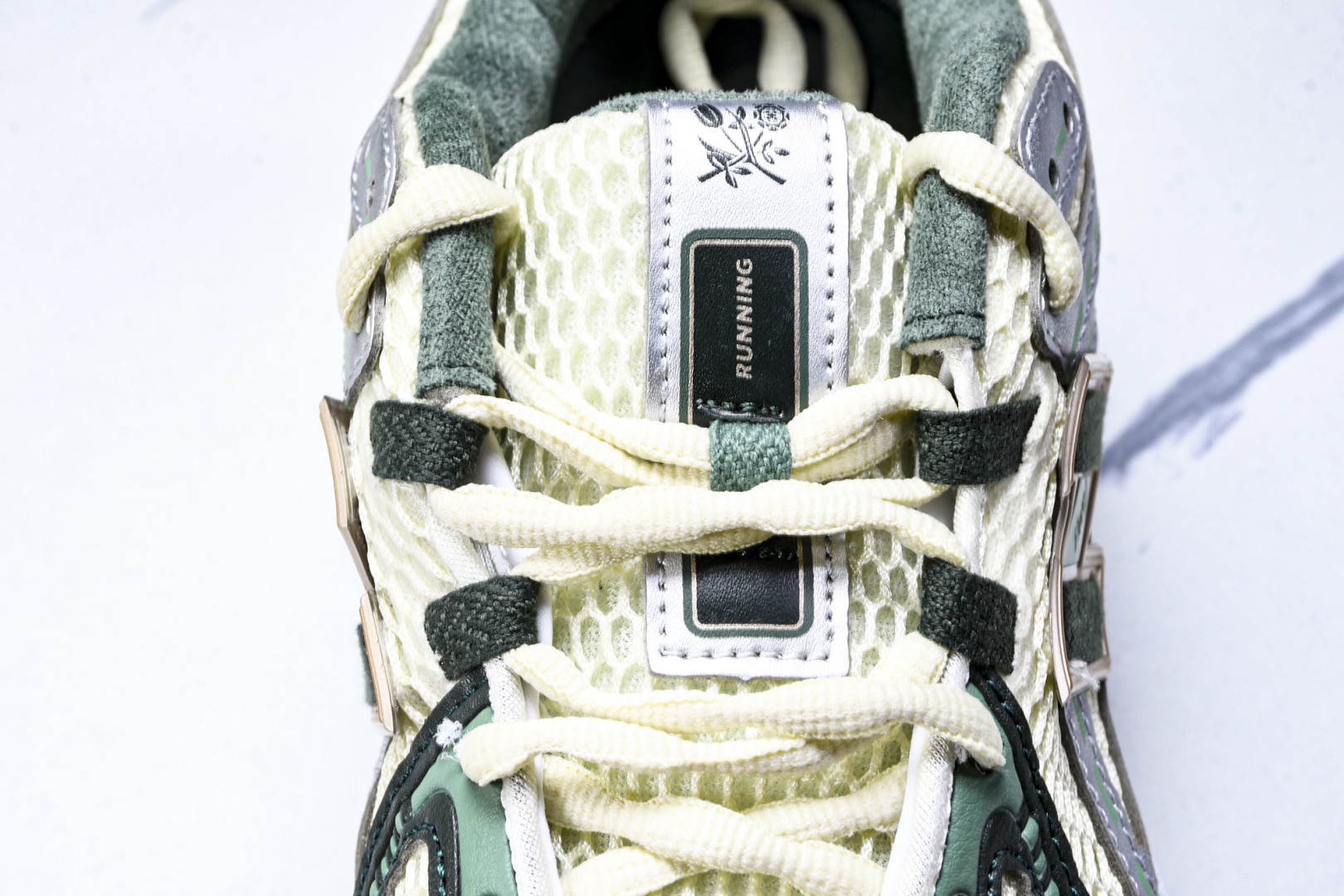  New Balance NB 1906R 绿金 男女鞋 M1906RL1 尺码 36 37 37.5 