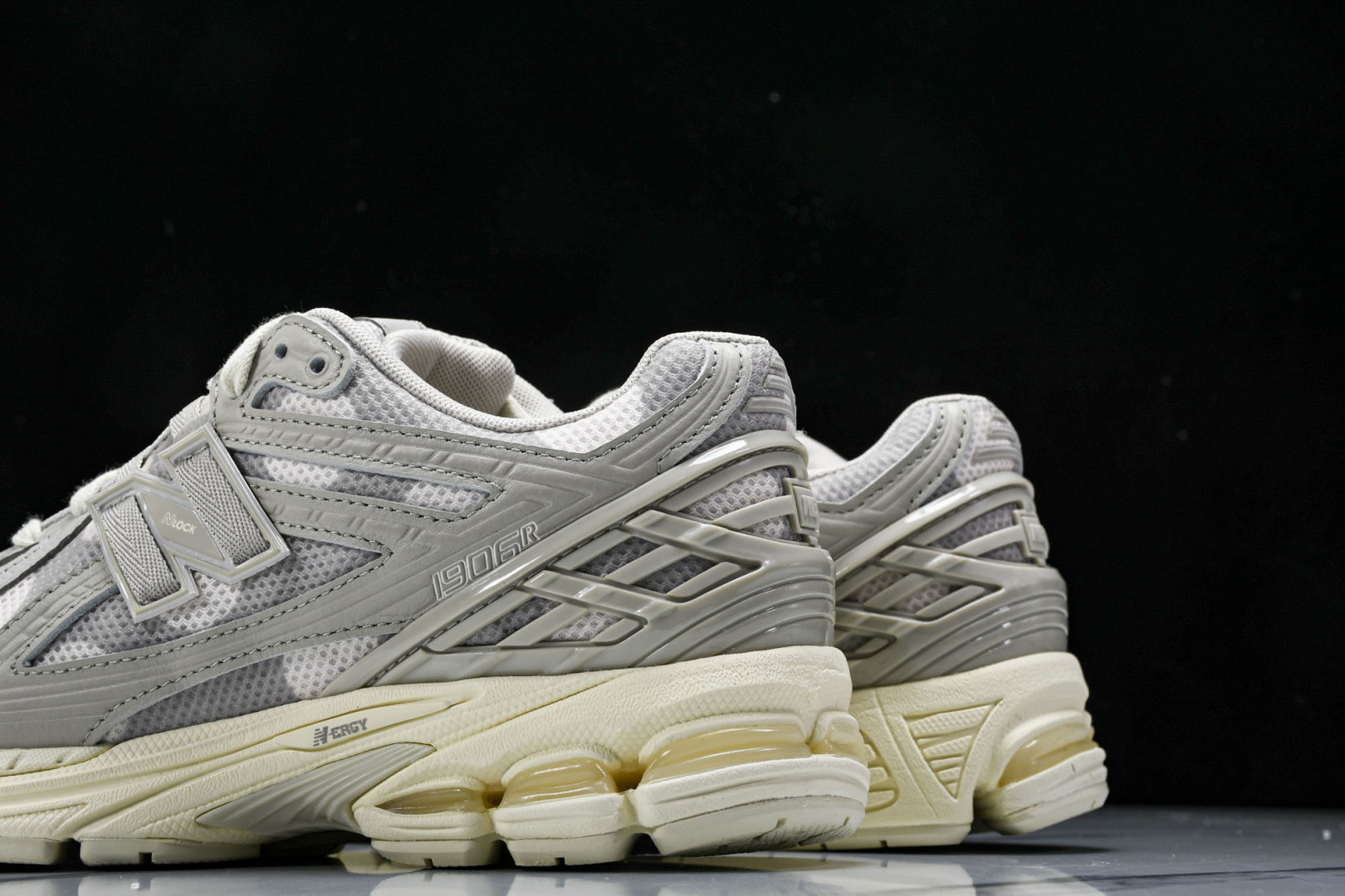  New Balance NB 1906R 米灰 M1906RPA 尺码 36 37 37.5 38 3