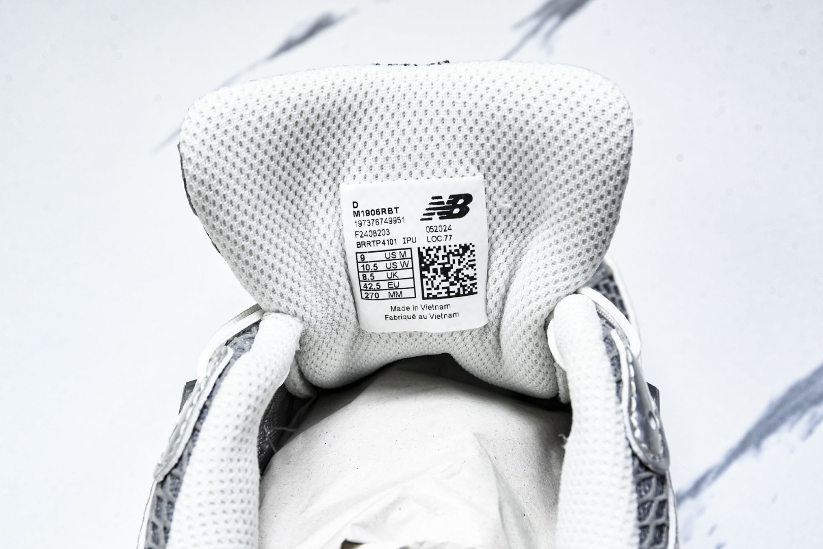  New Balance NB 1906R 银色灰色 男女鞋 M1906RBT 尺码 36 37 37.