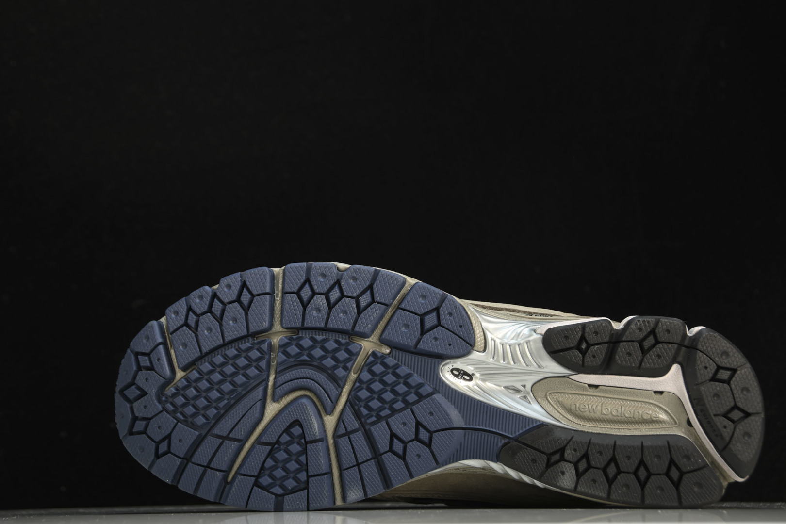  NEW BALANCE 纽巴伦RTI联名款 M1906RB 尺码 36 37 37.5 38 38.5