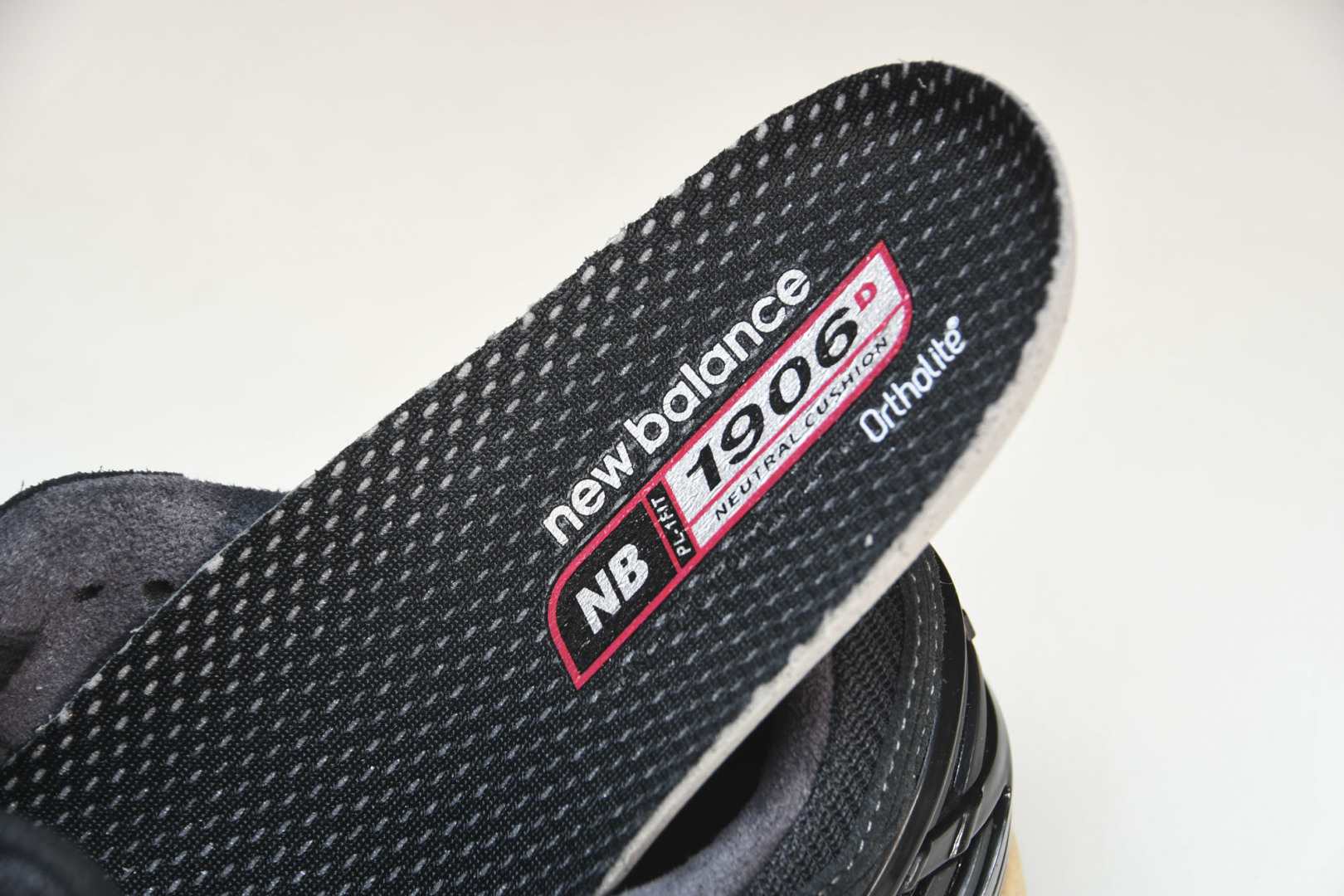  NEW BALANCE 纽巴伦RTI联名款 M1906RK 尺码 36 37 37.5 38 38.5