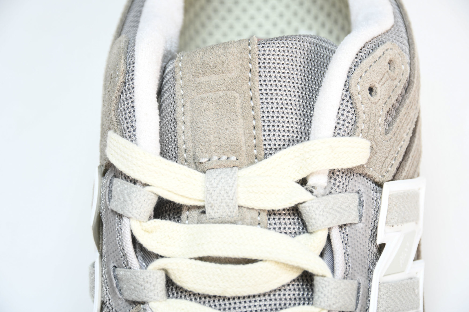  NEW BALANCE 纽巴伦RTI联名款 M1906RL 尺码 36 37 37.5 38 38.5