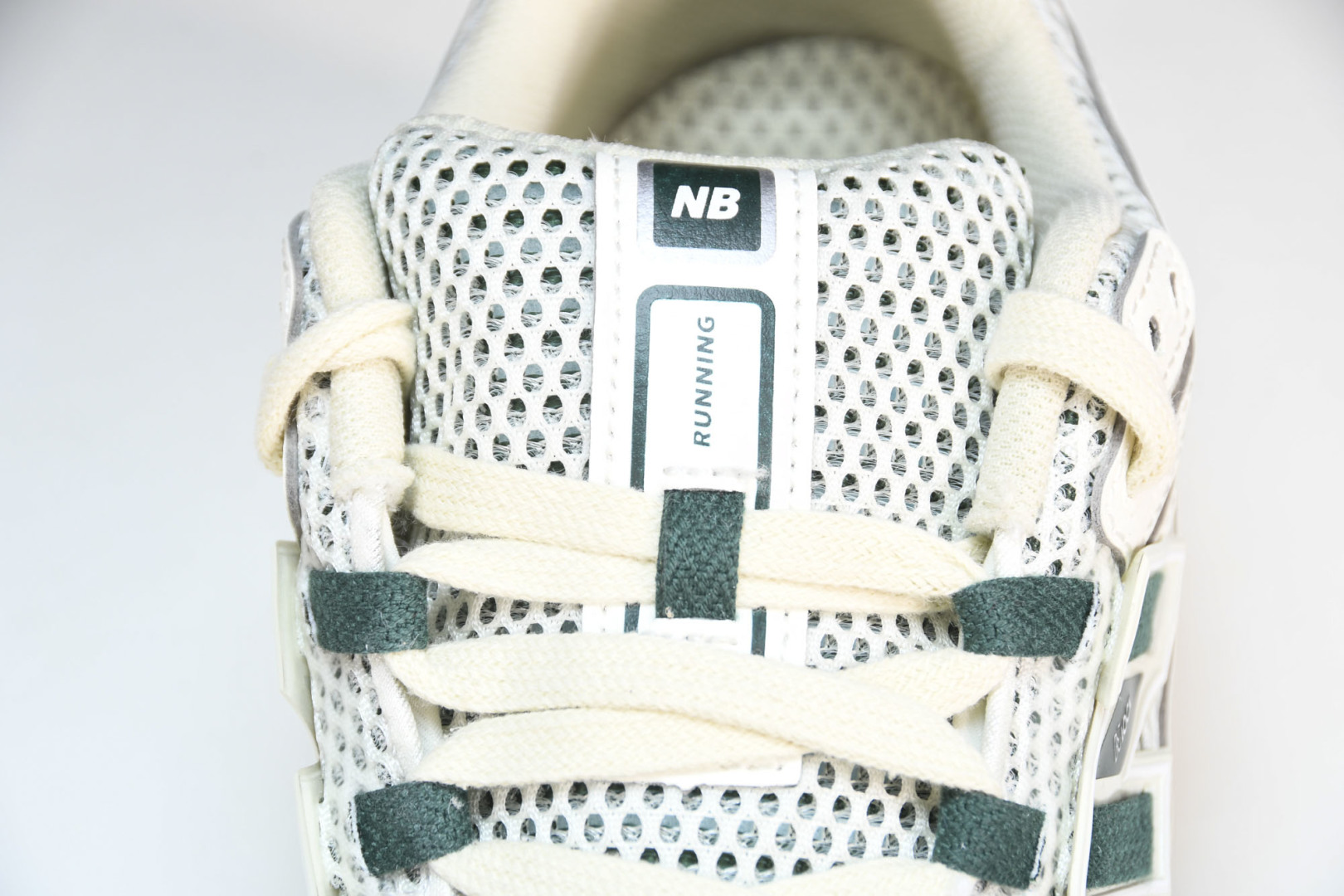  NEW BALANCE 纽巴伦RTI联名款 M1906RQ 尺码 36 37 37.5 38 38.5