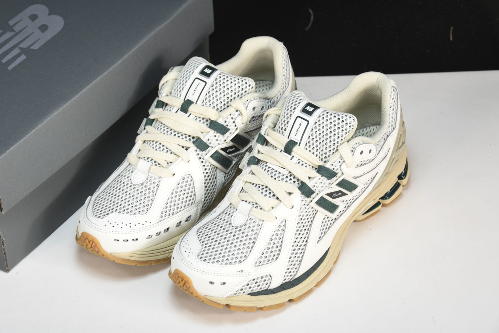  NEW BALANCE 纽巴伦RTI联名款 M1906RQ 尺码 36 37 37.5 38 38.5