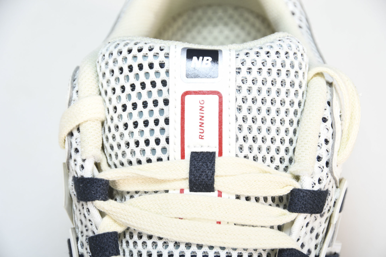  NEW BALANCE 纽巴伦RTI联名款 M1906RR 尺码 36 37 37.5 38 38.5