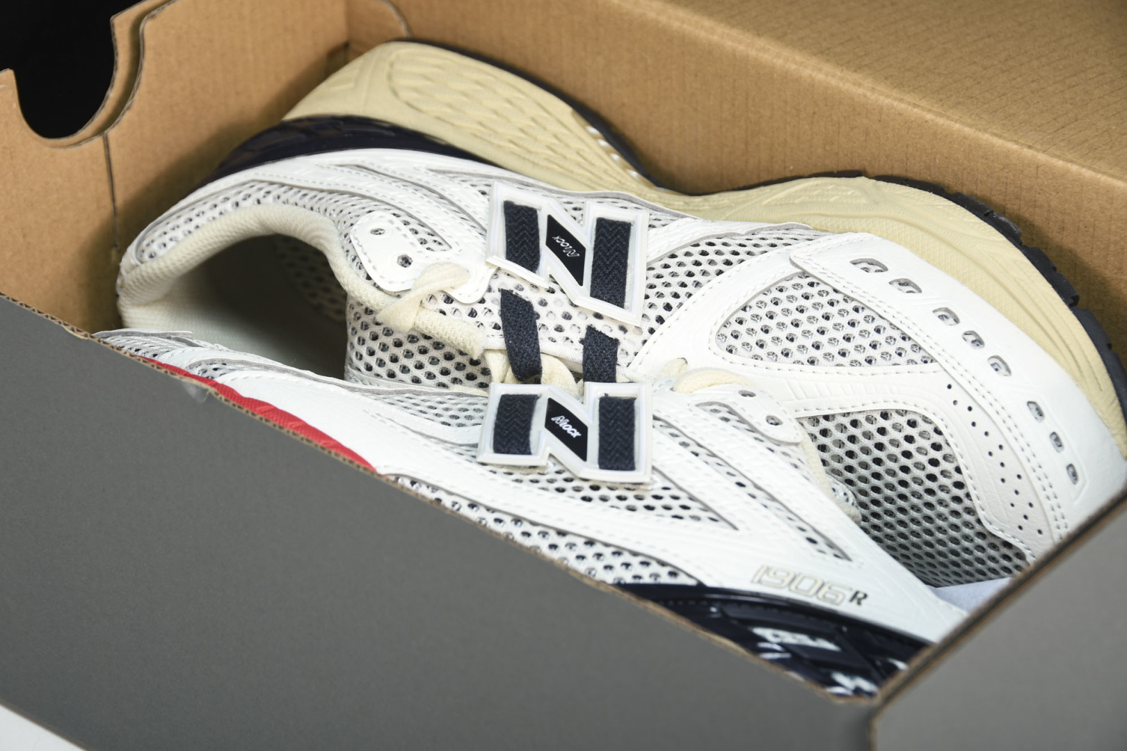  NEW BALANCE 纽巴伦RTI联名款 M1906RR 尺码 36 37 37.5 38 38.5