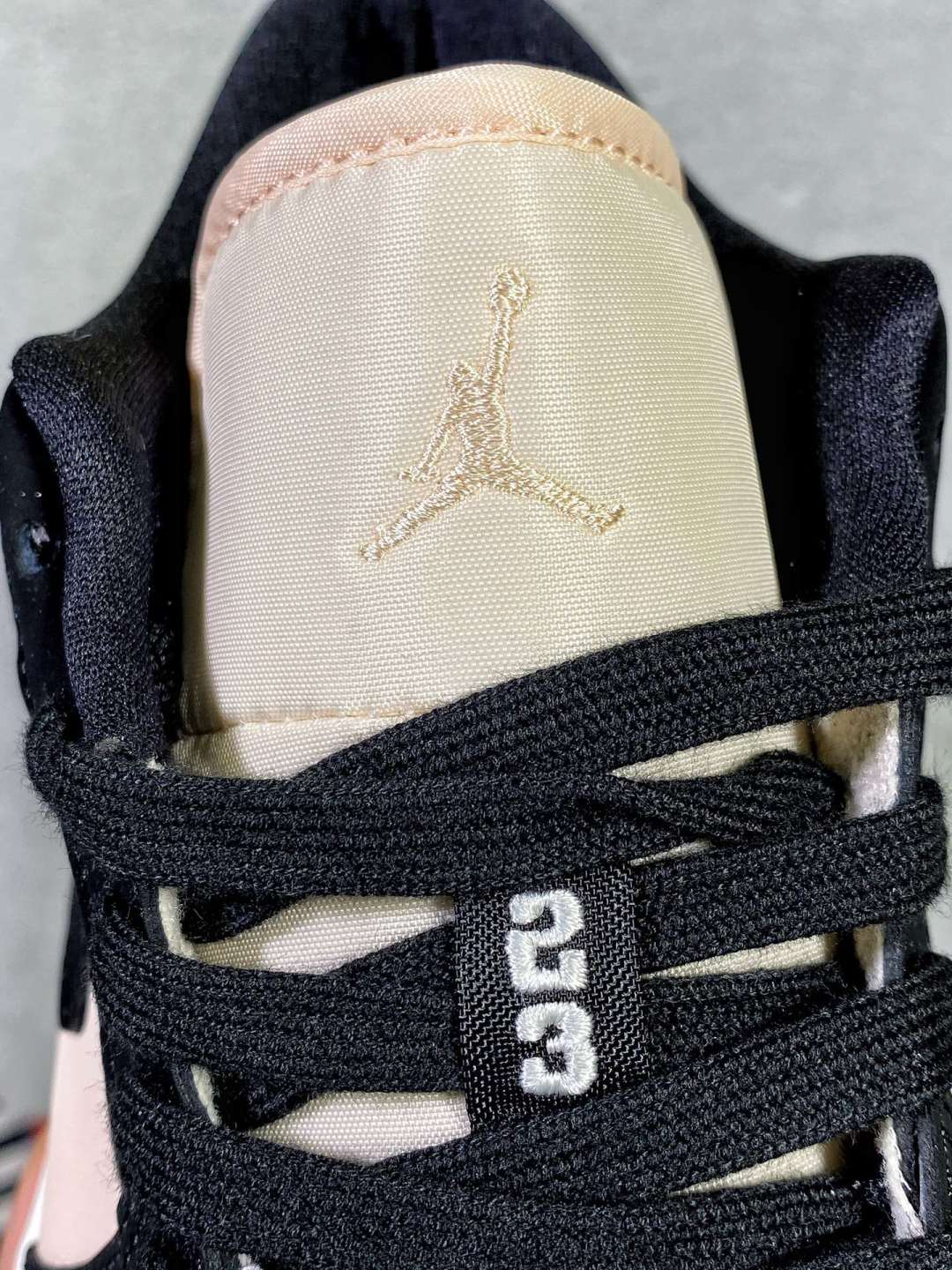 AJ Low 奶茶 尺码：35.5-40

纯原出品-TOP纯原-Air Jordan 1 Low Gu