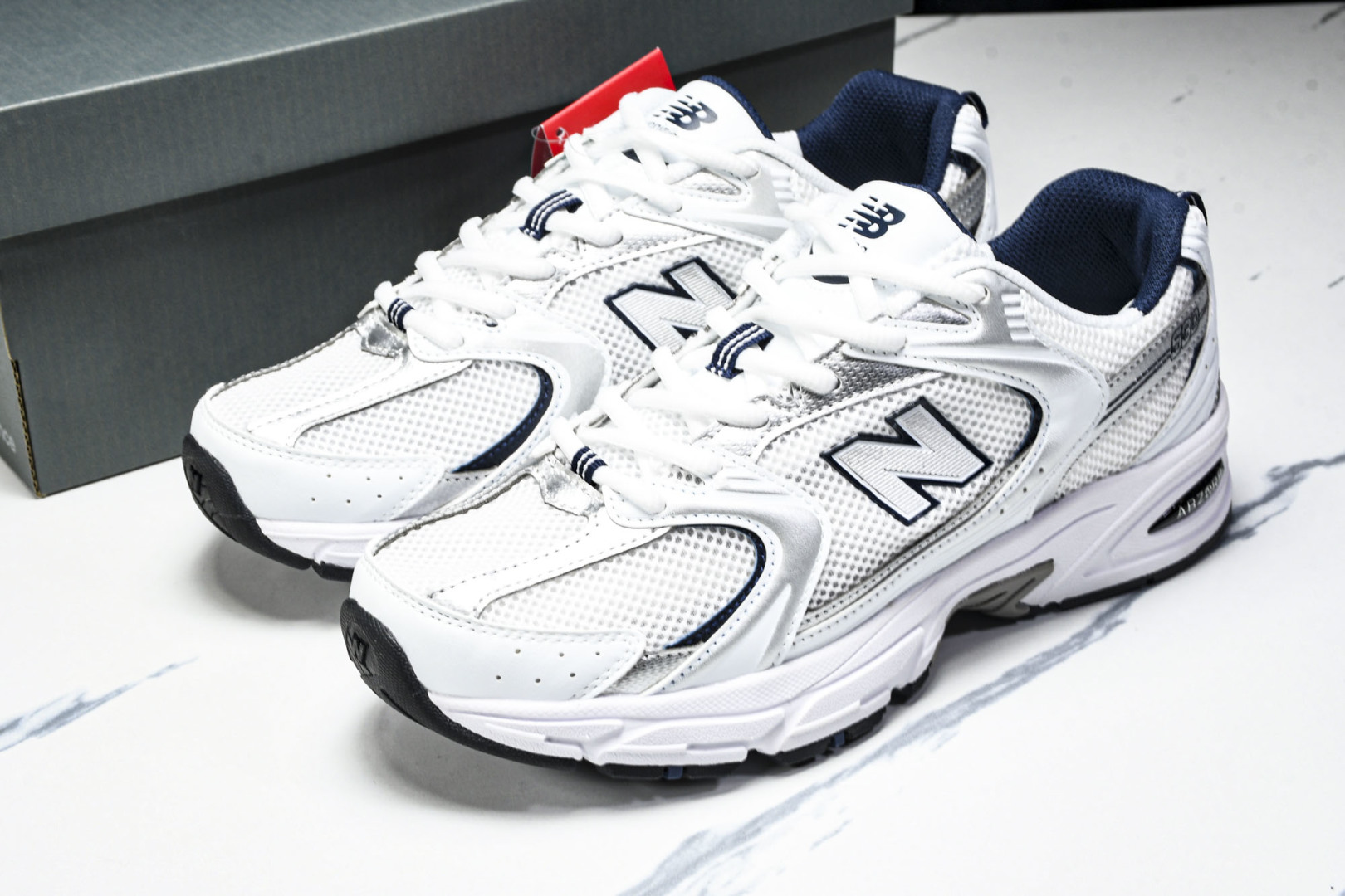   New Balance 530 MR530SG 尺寸 36 37 37.5 38 38.5 39.5