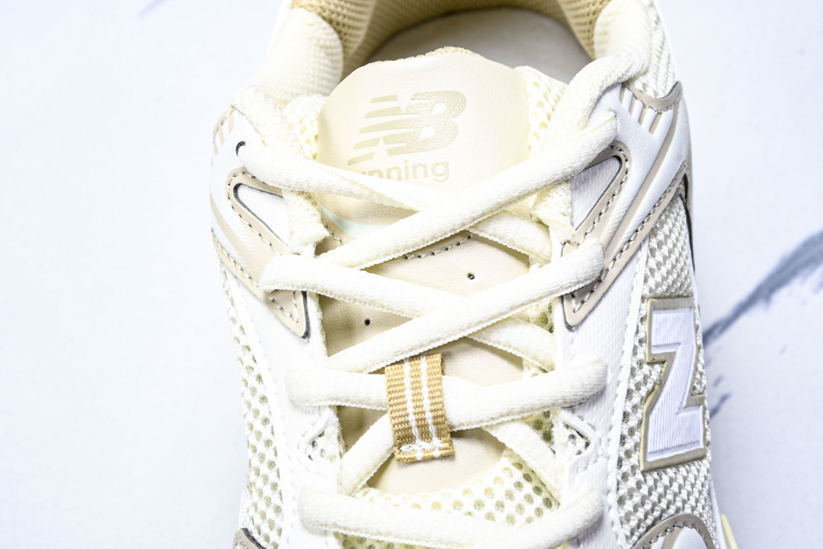   New Balance 530 灰白 MR530AA 尺寸 36 37 37.5 38 38.5 3